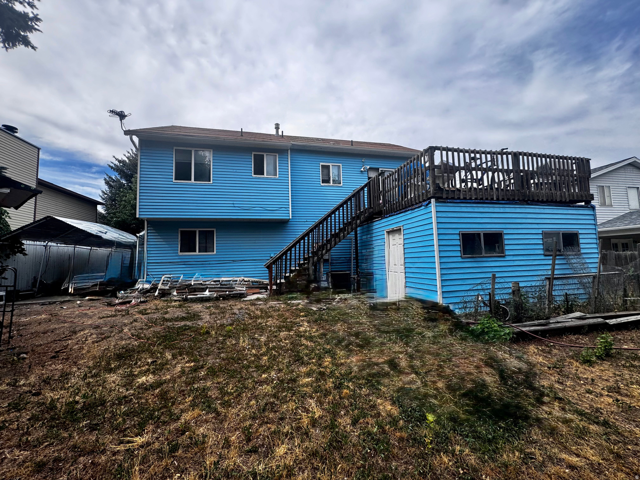main property photo 23