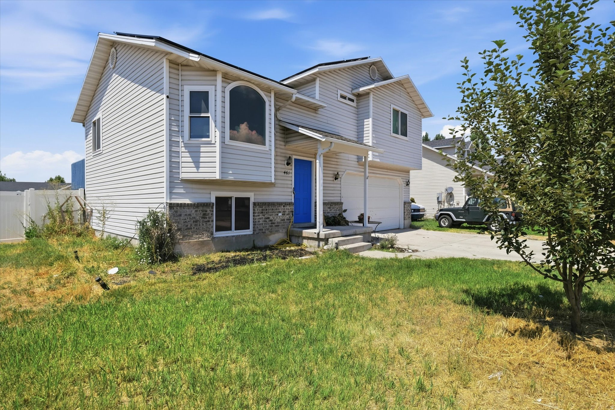 main property photo 28
