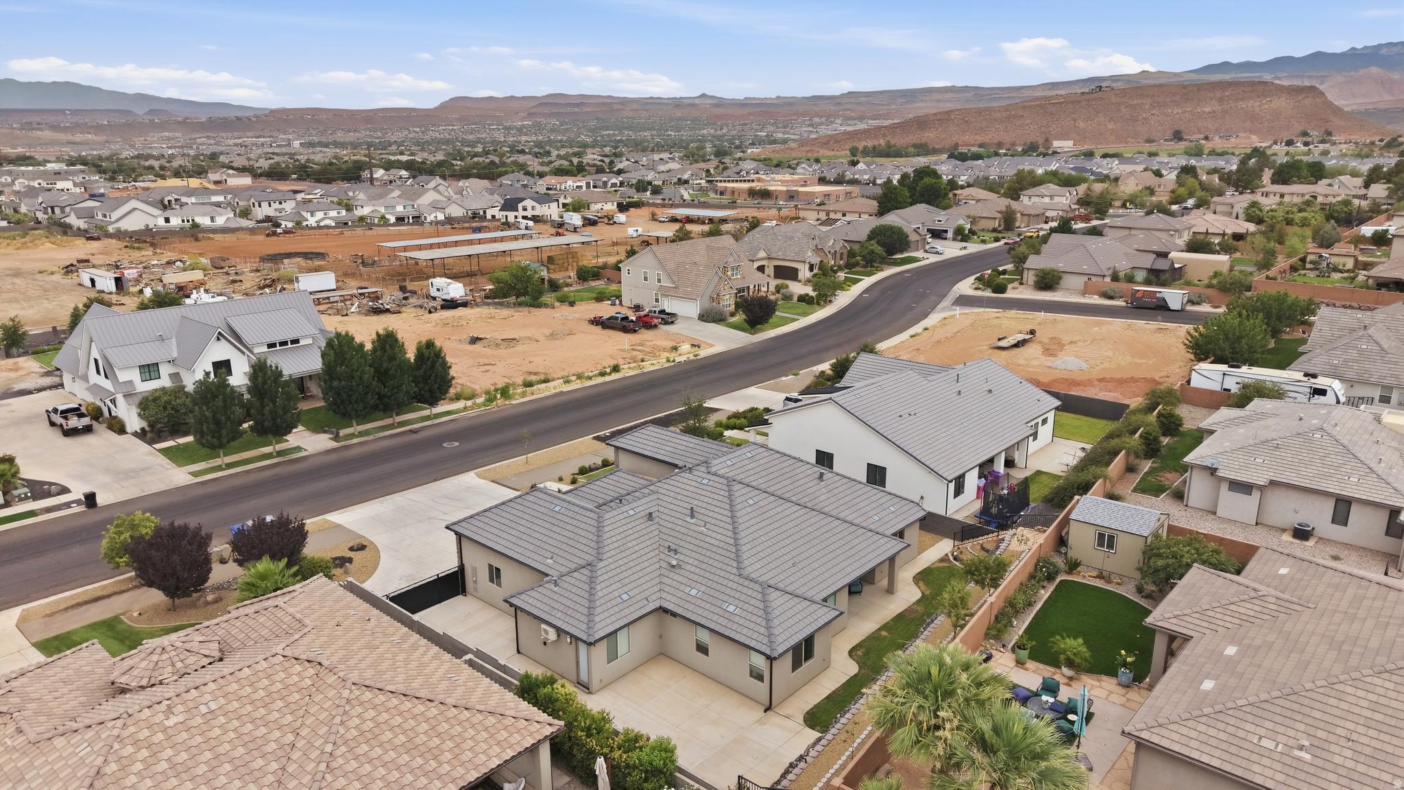 main property photo 37