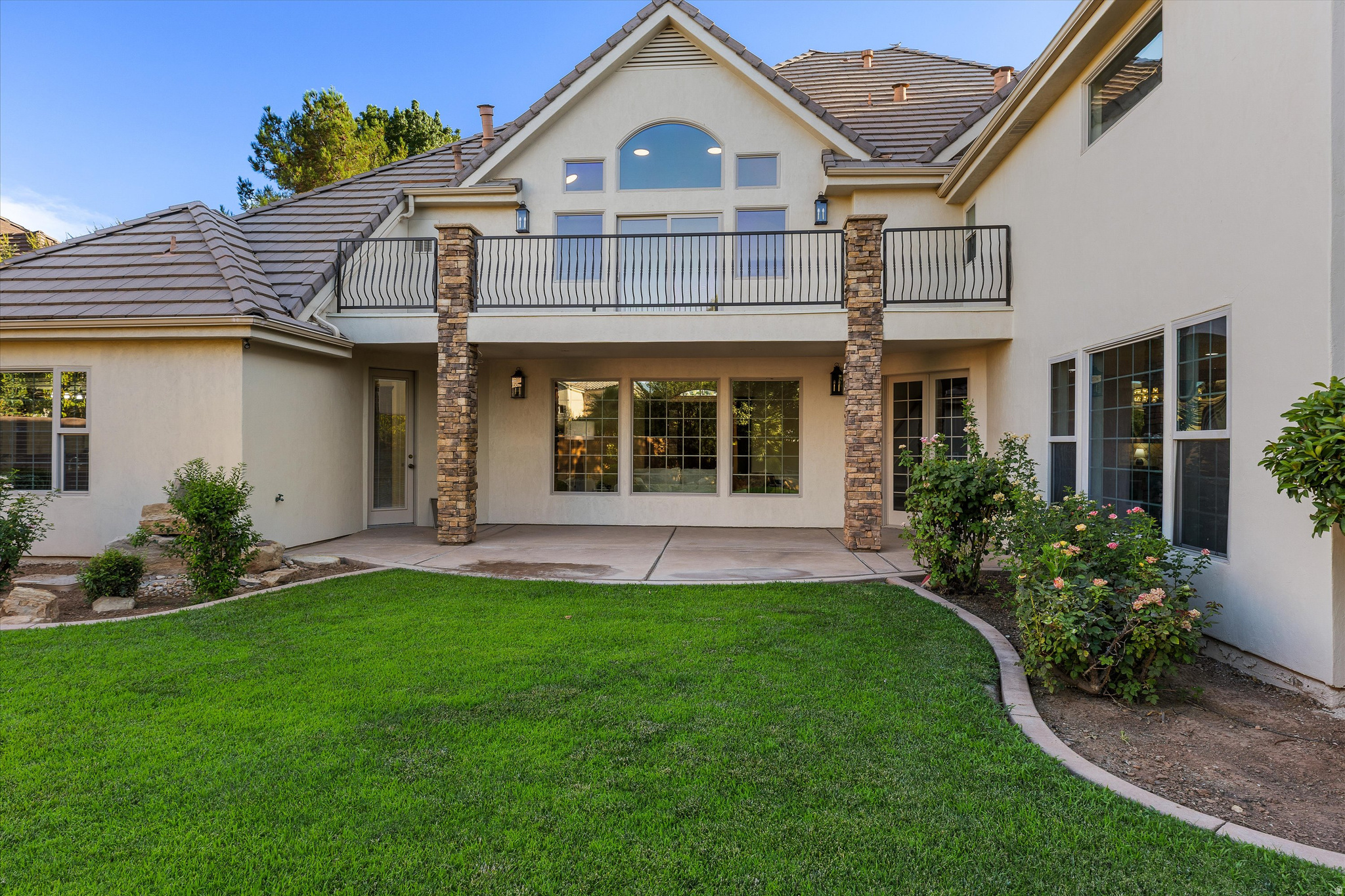 main property photo 60