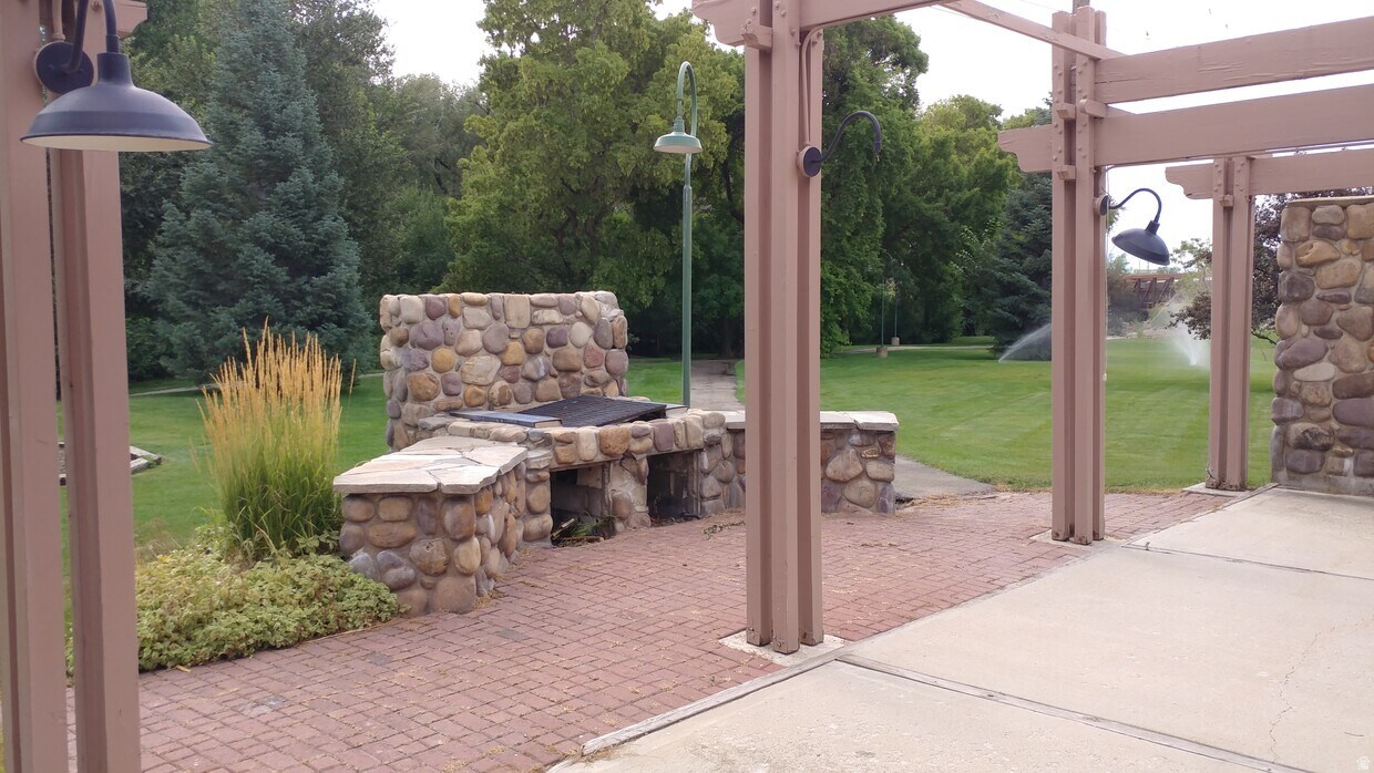 main property photo 5