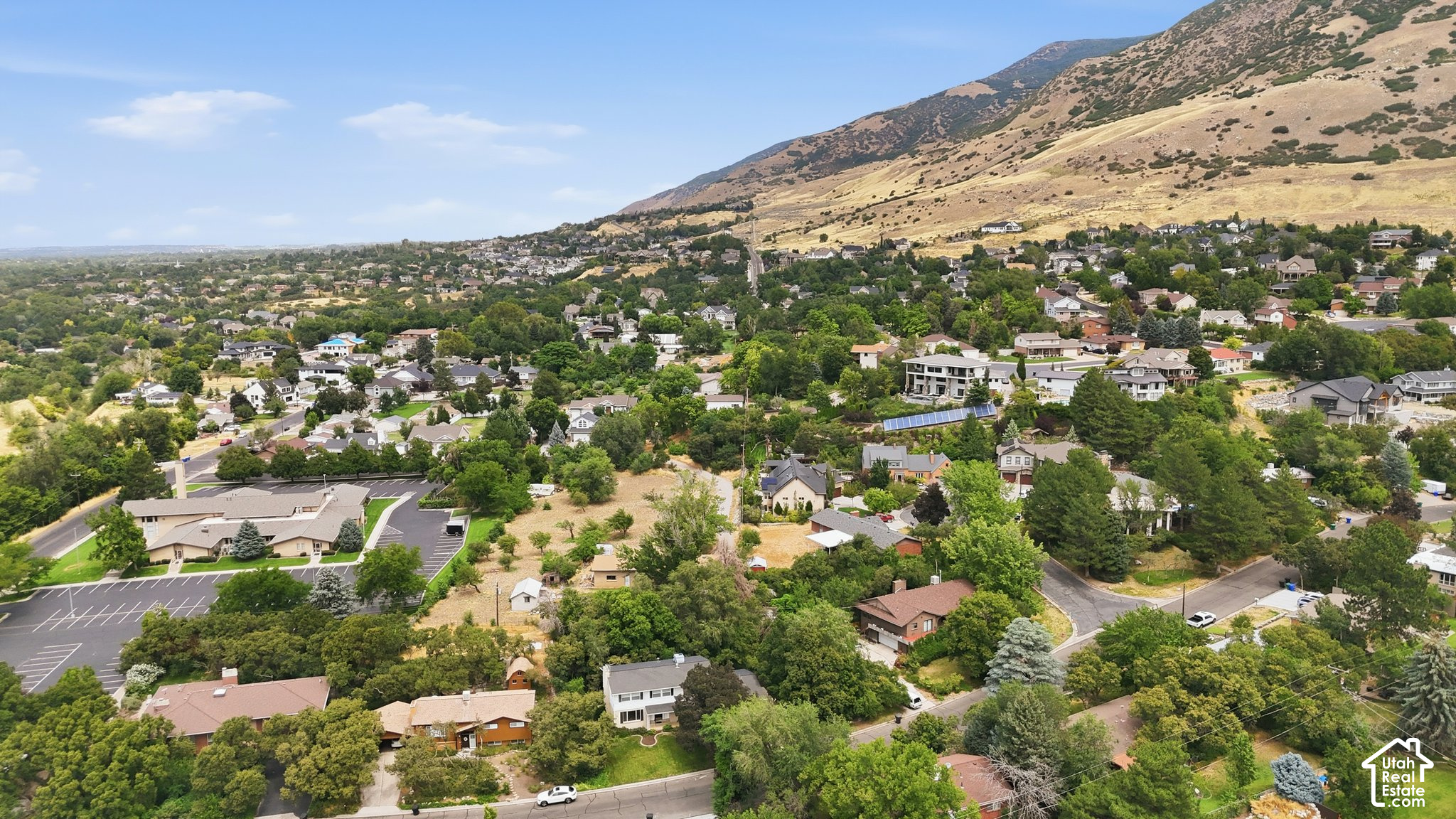main property photo 50