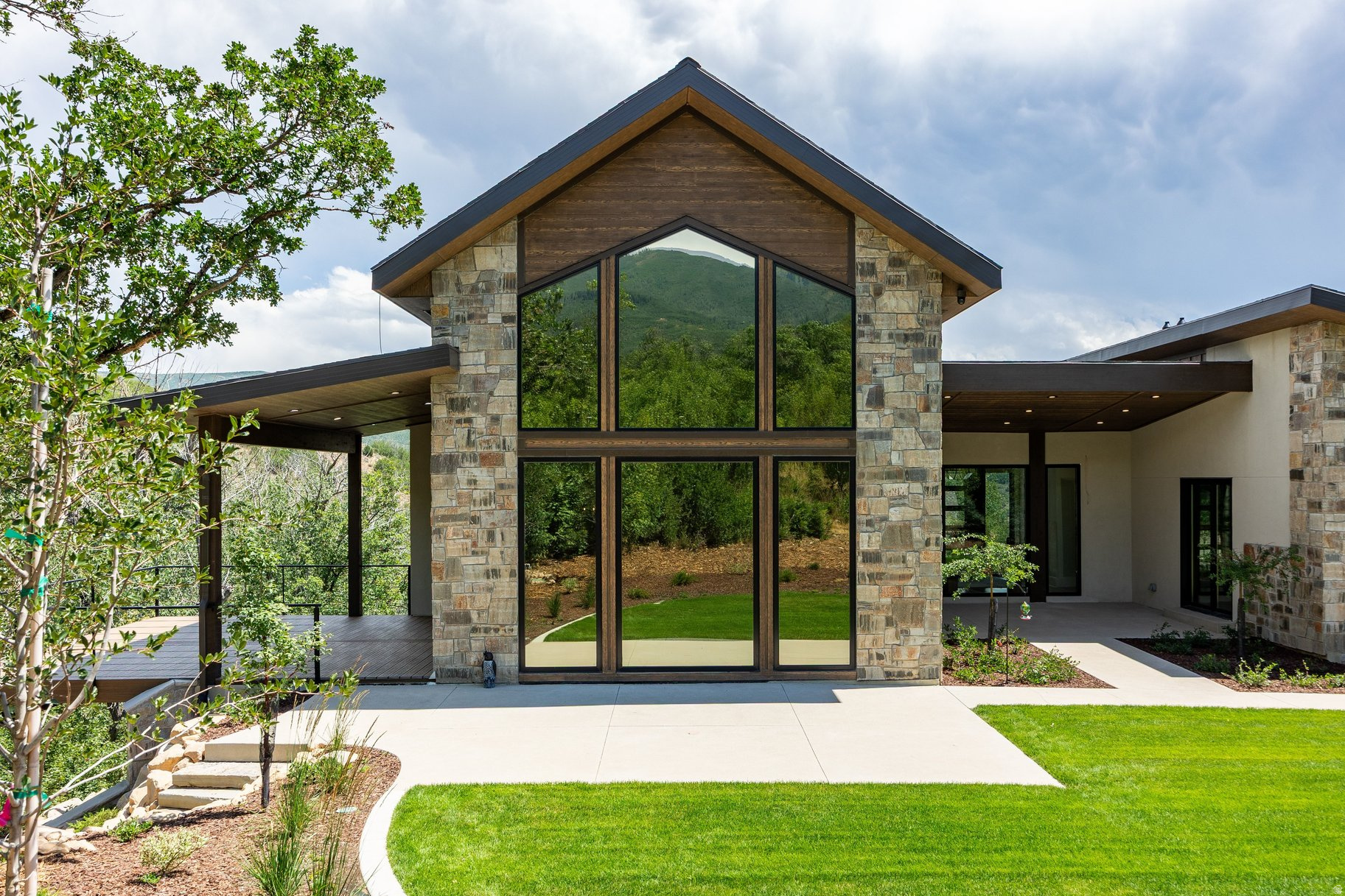 main property photo 70