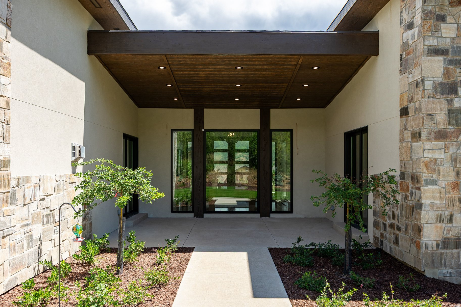 main property photo 74