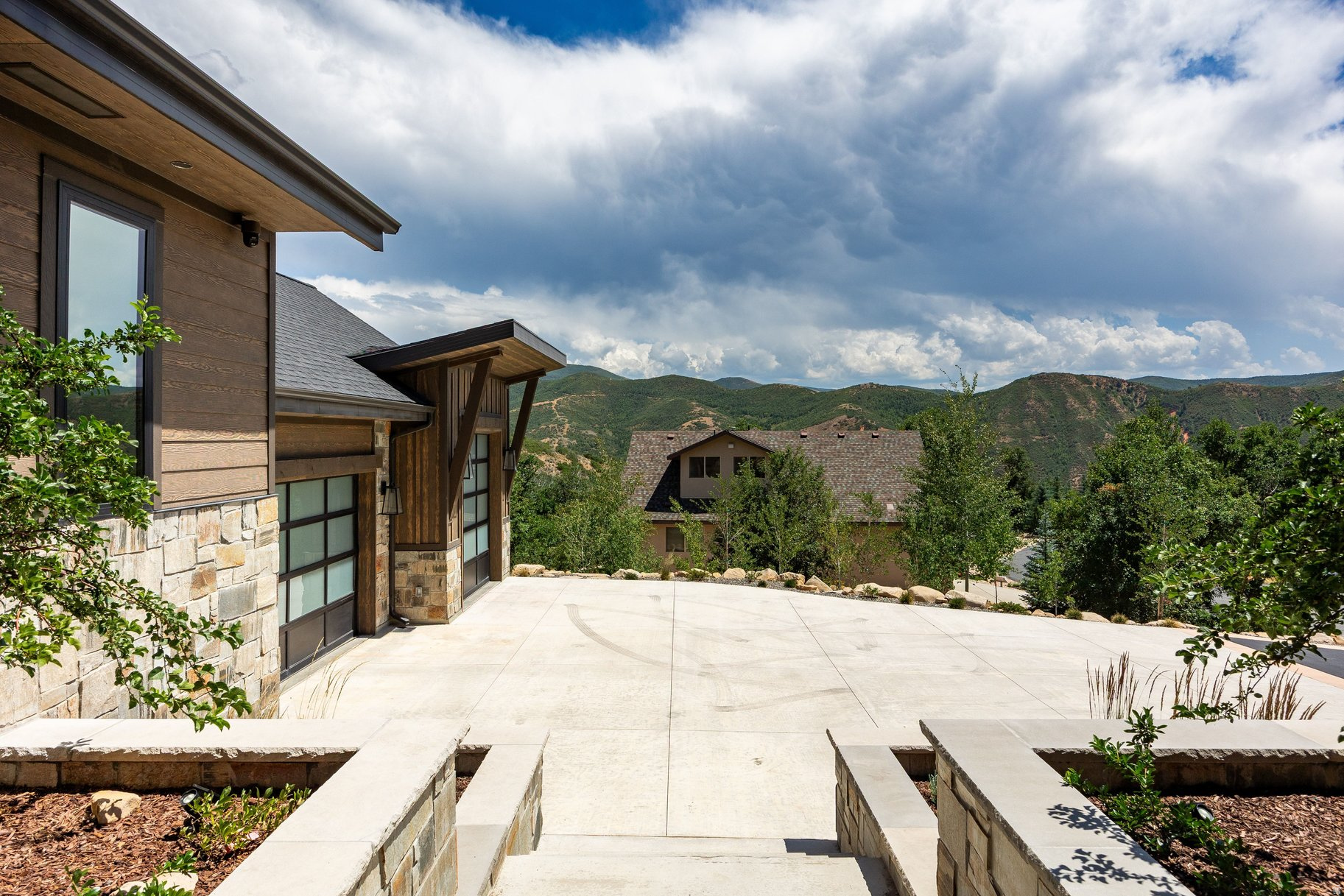 main property photo 79
