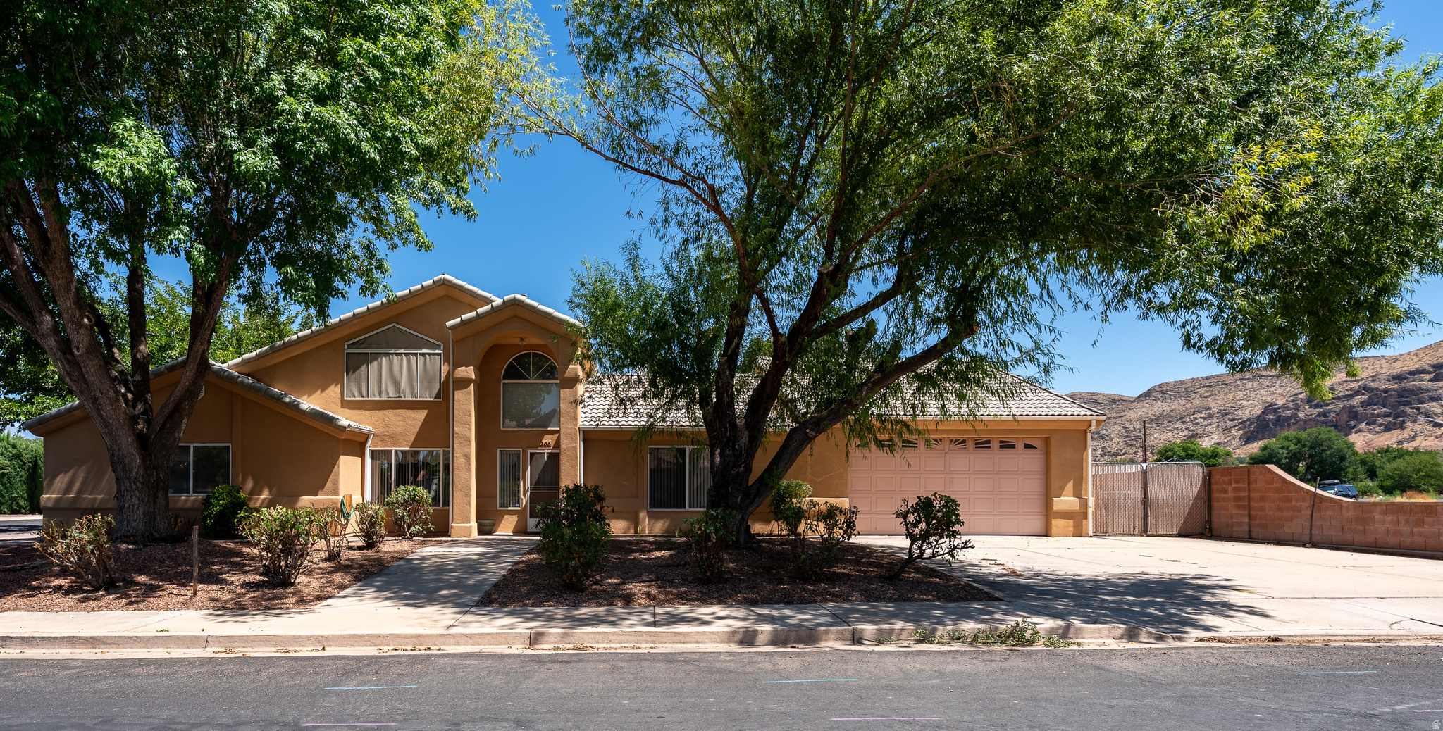 main property photo 37