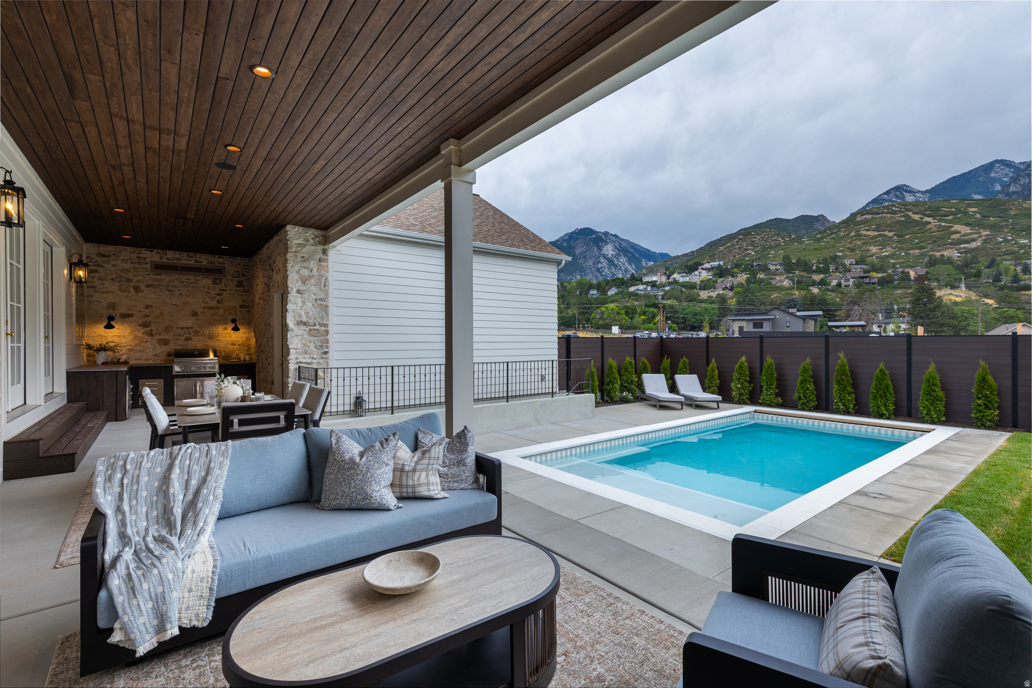 main property photo 59