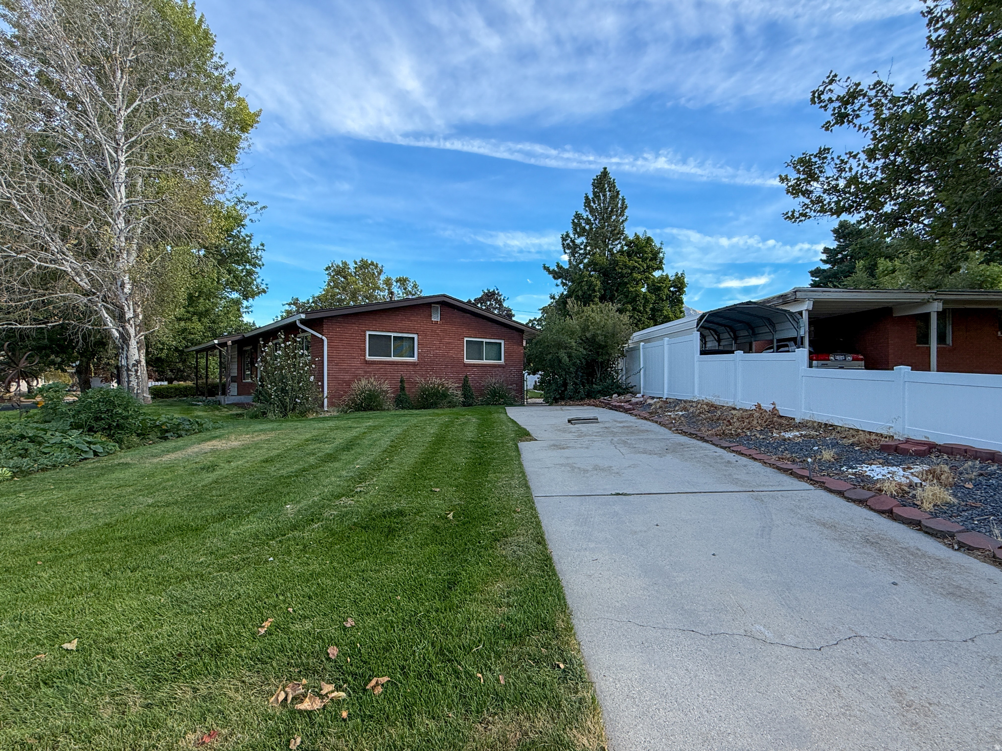 main property photo 45