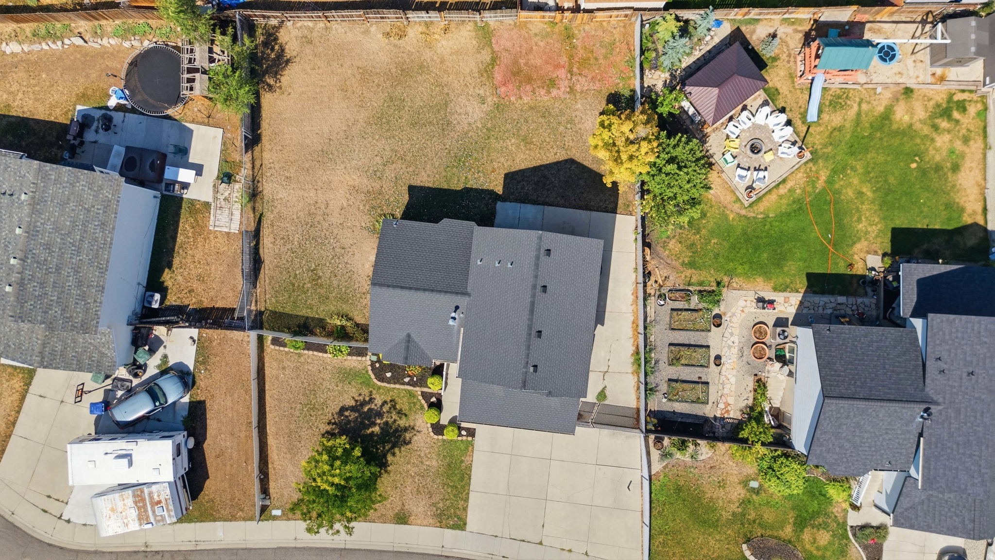 main property photo 51