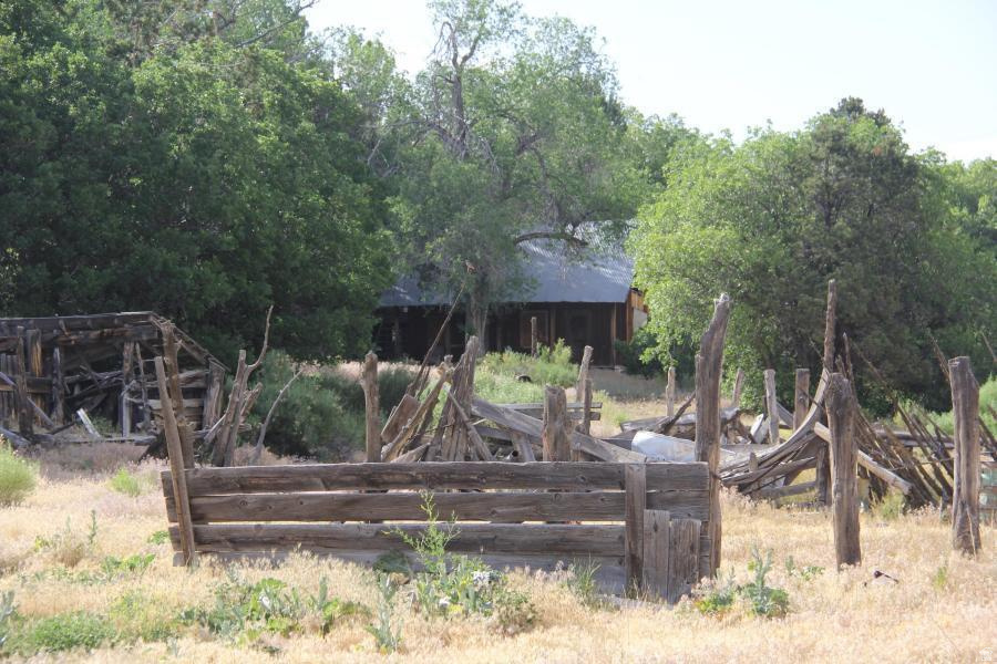 main property photo 30