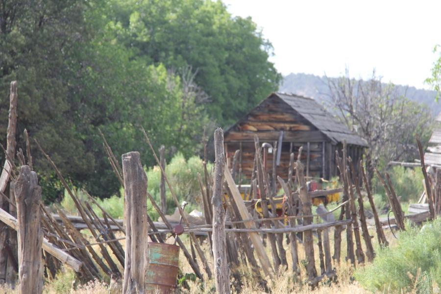 main property photo 31
