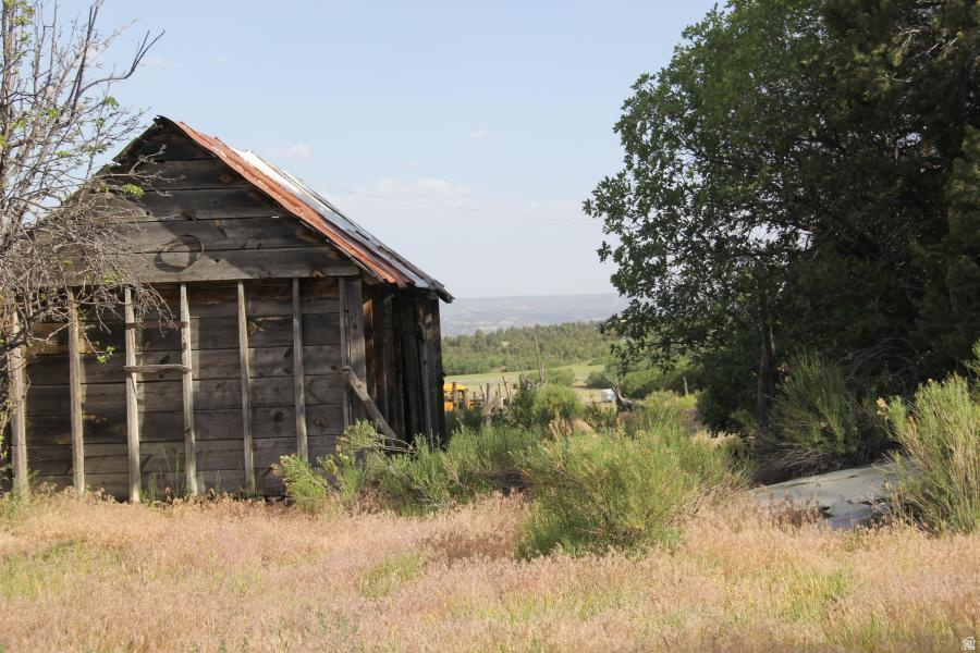 main property photo 34
