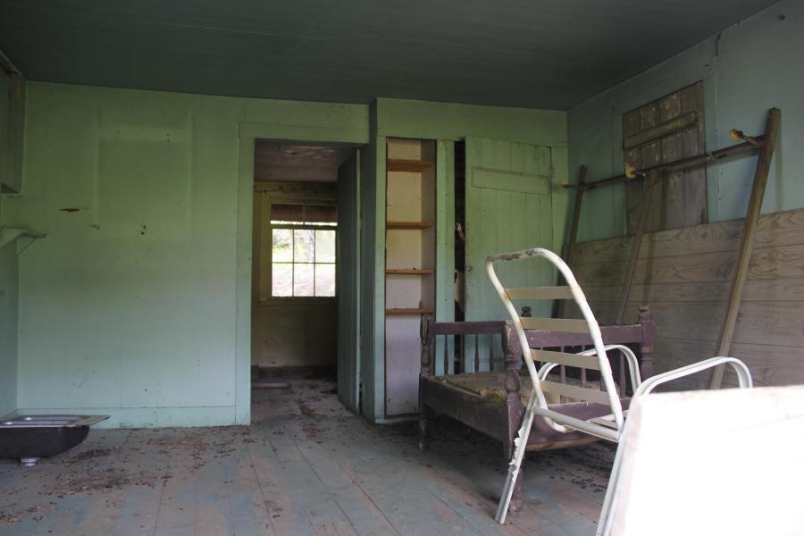 main property photo 37