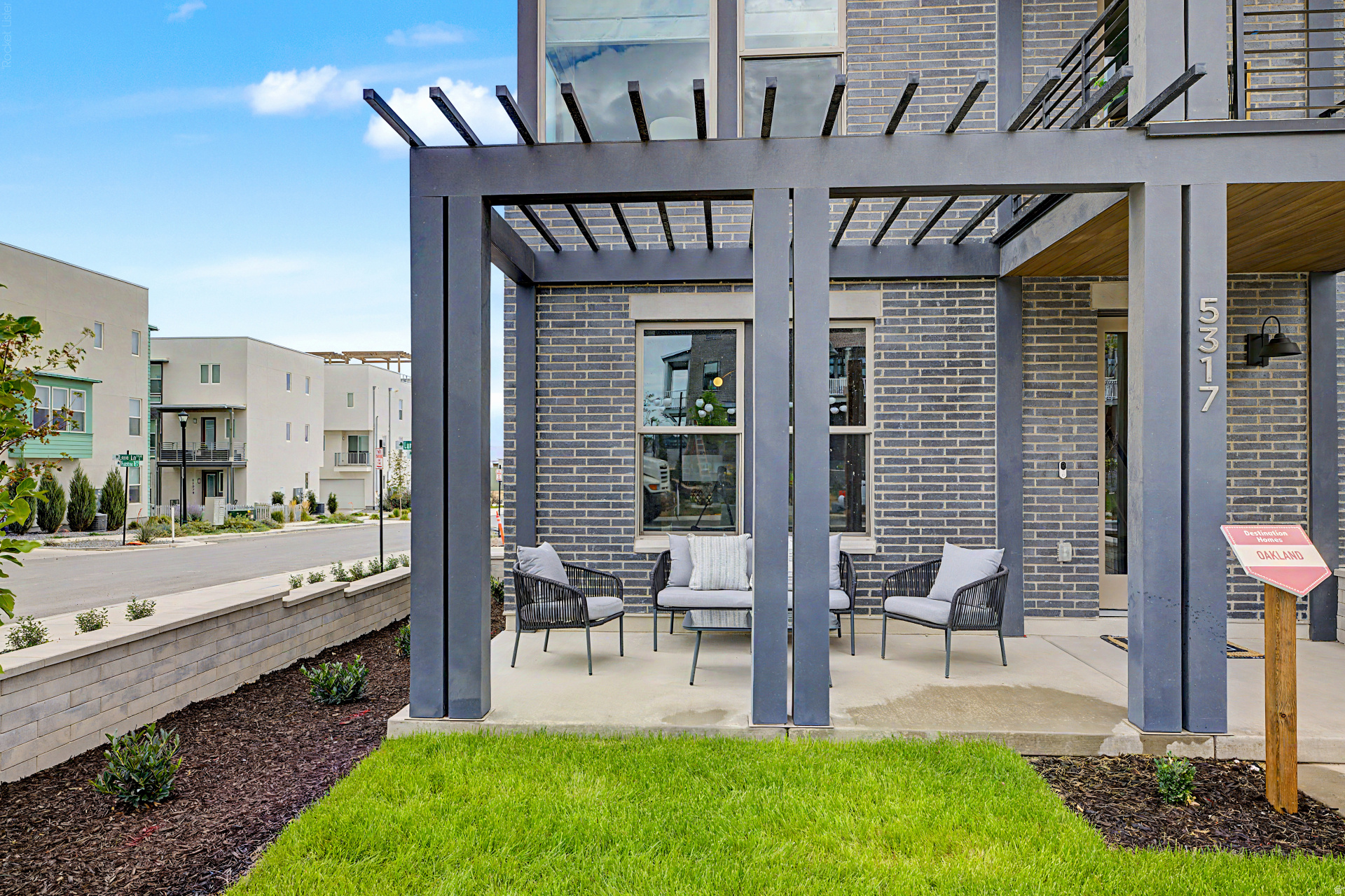main property photo 19