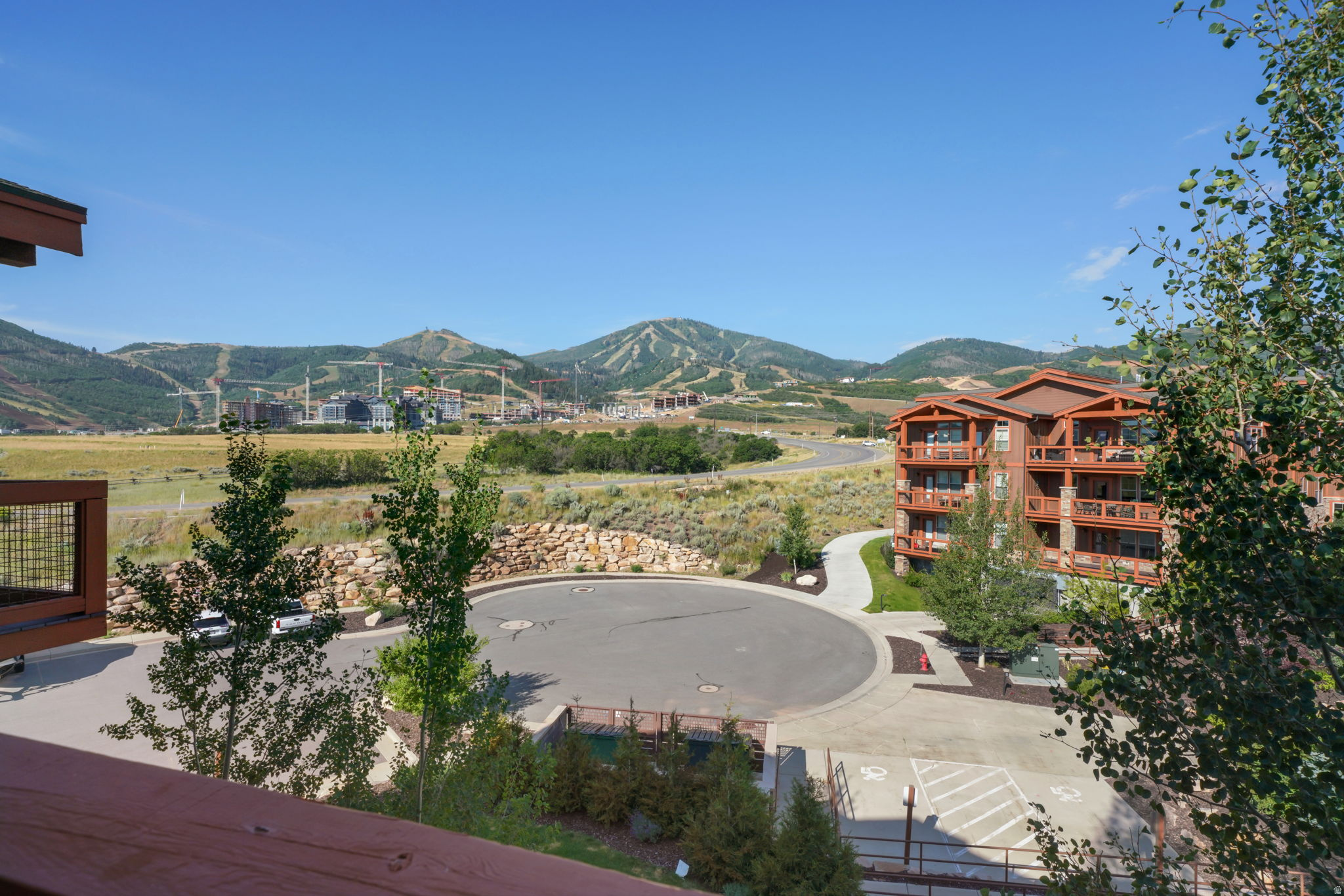 main property photo 26