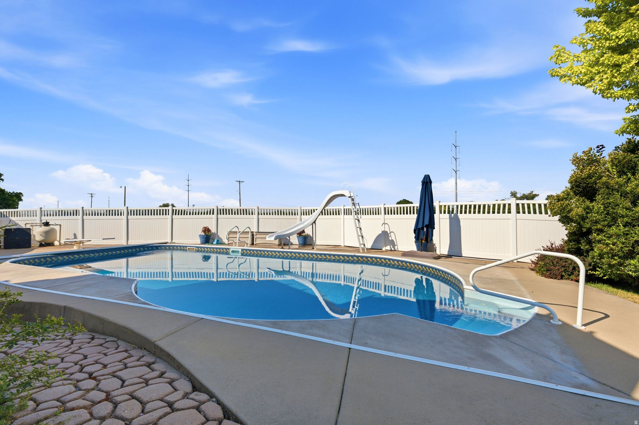 main property photo 56