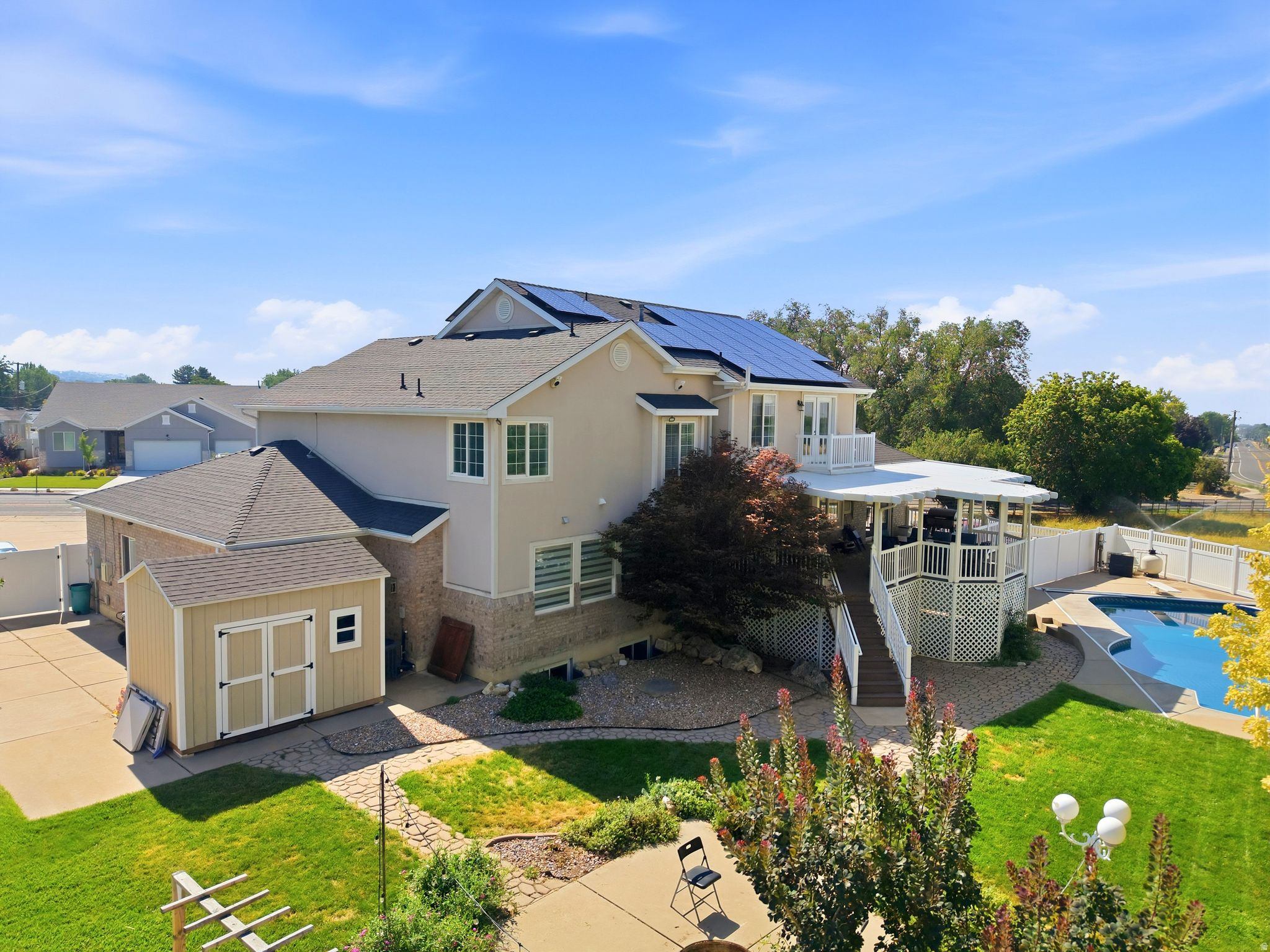 main property photo 7