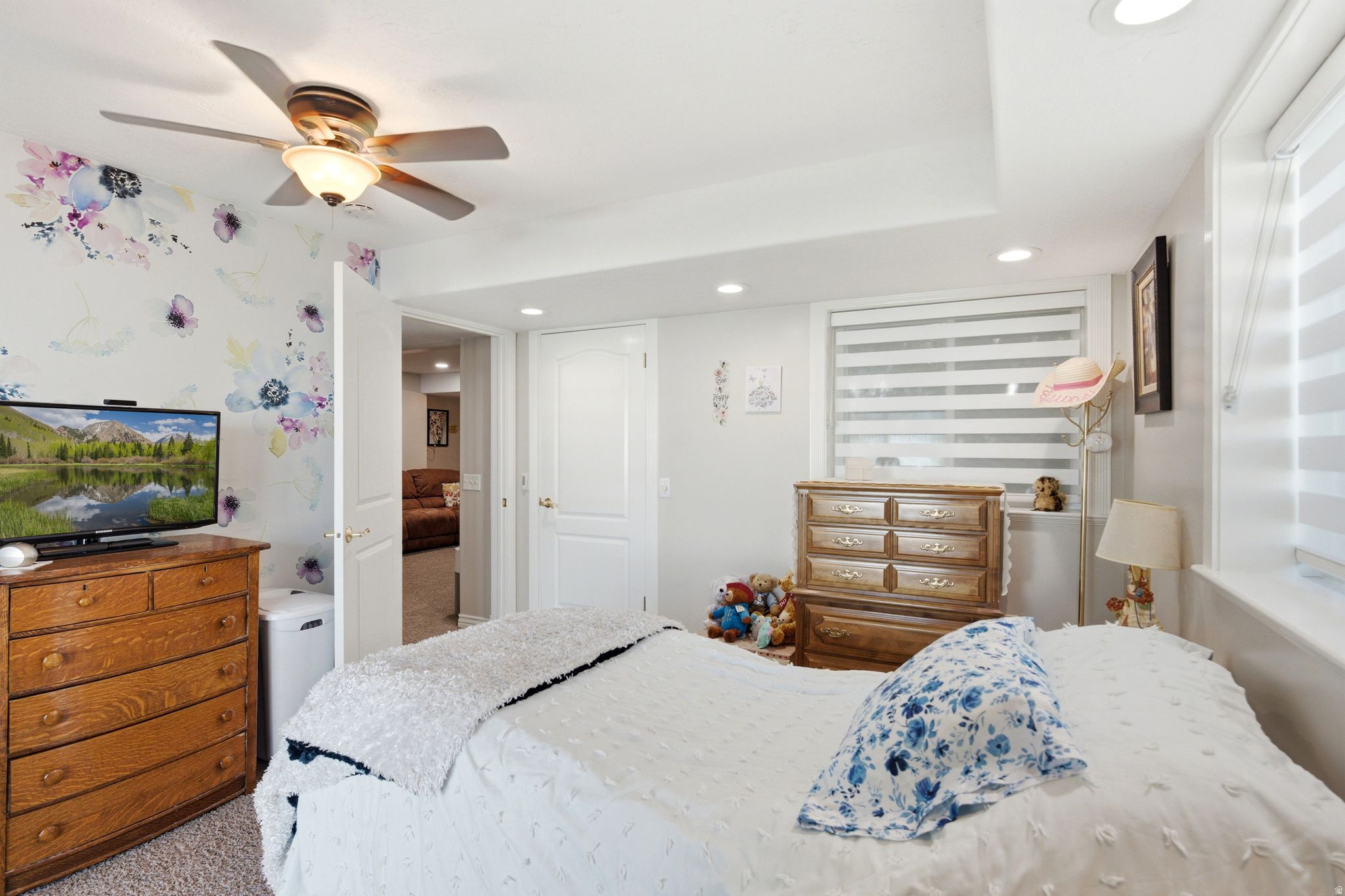 main property photo 77