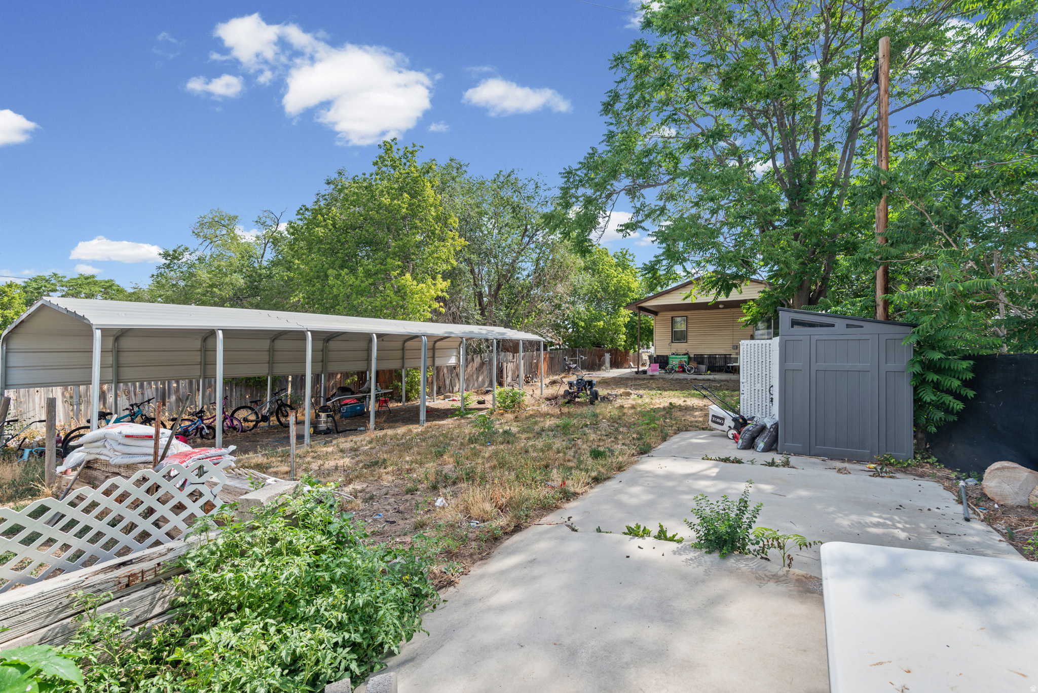 main property photo 22