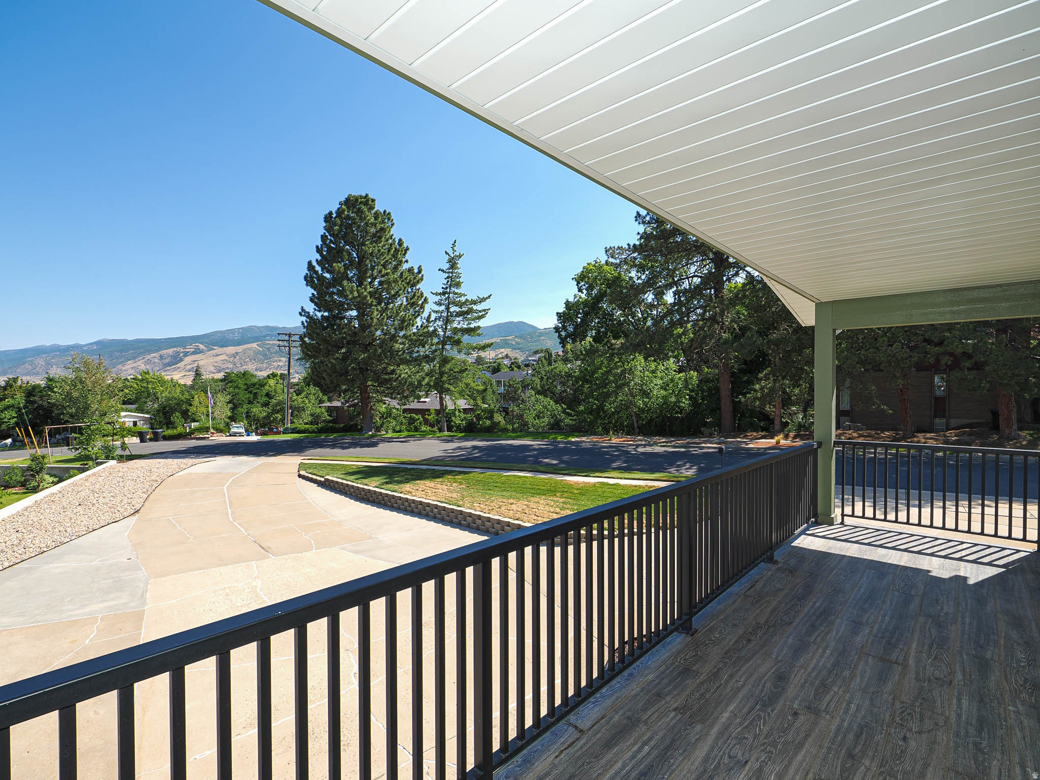 main property photo 14
