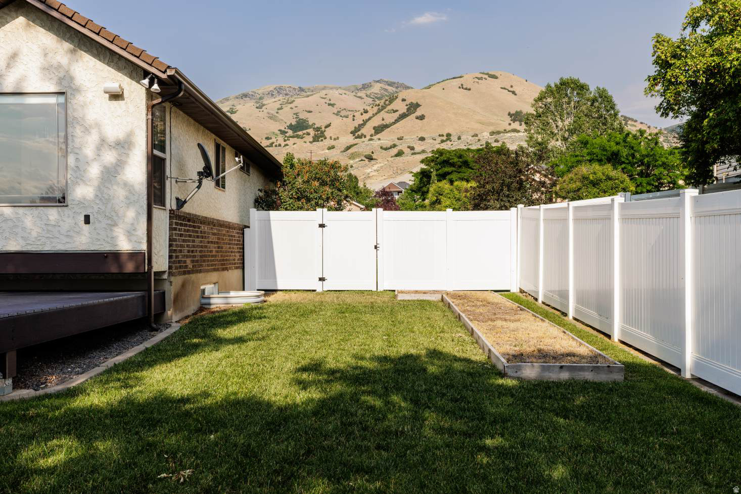 main property photo 60