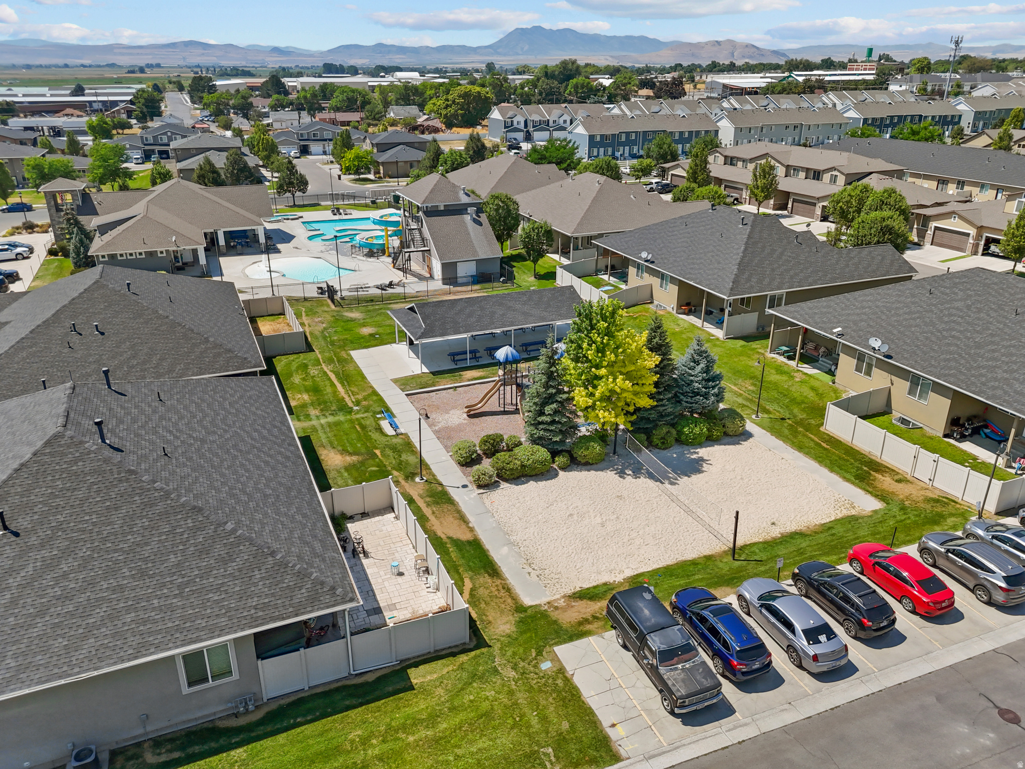 main property photo 45