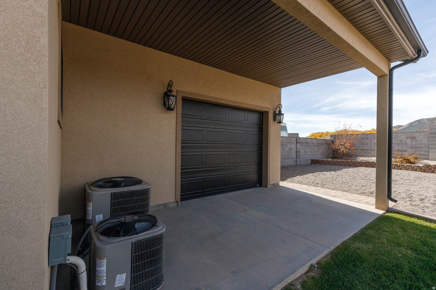 main property photo 76