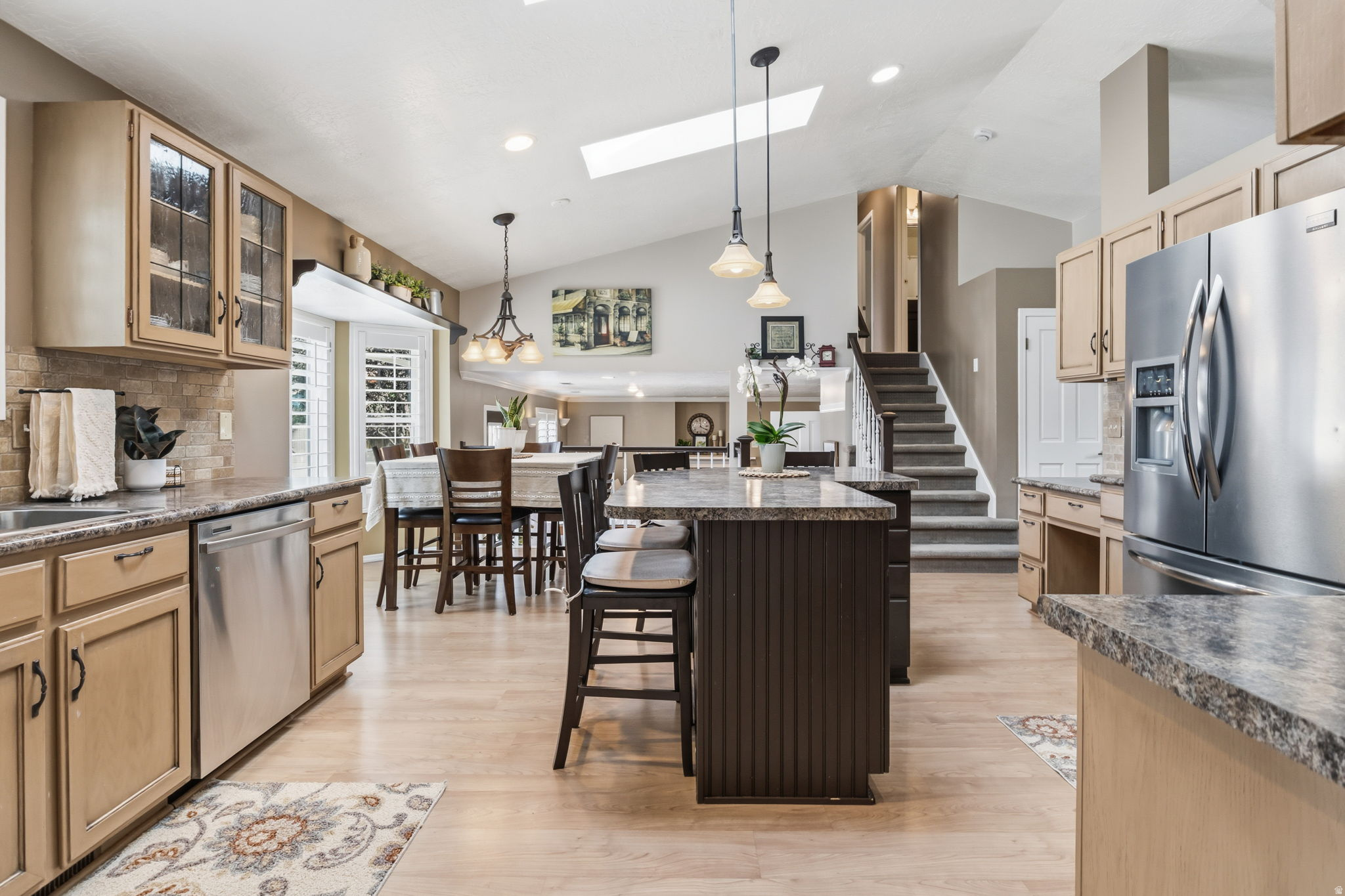 main property photo 10
