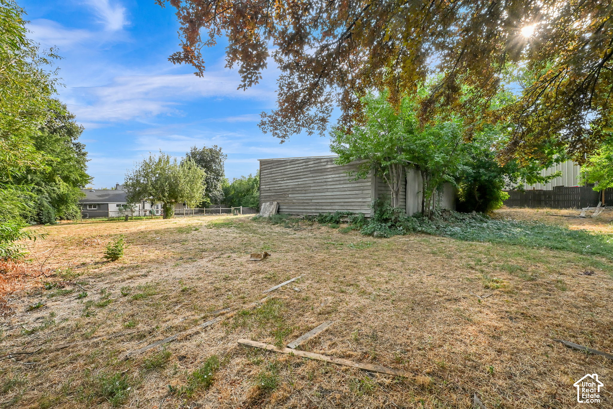 main property photo 18