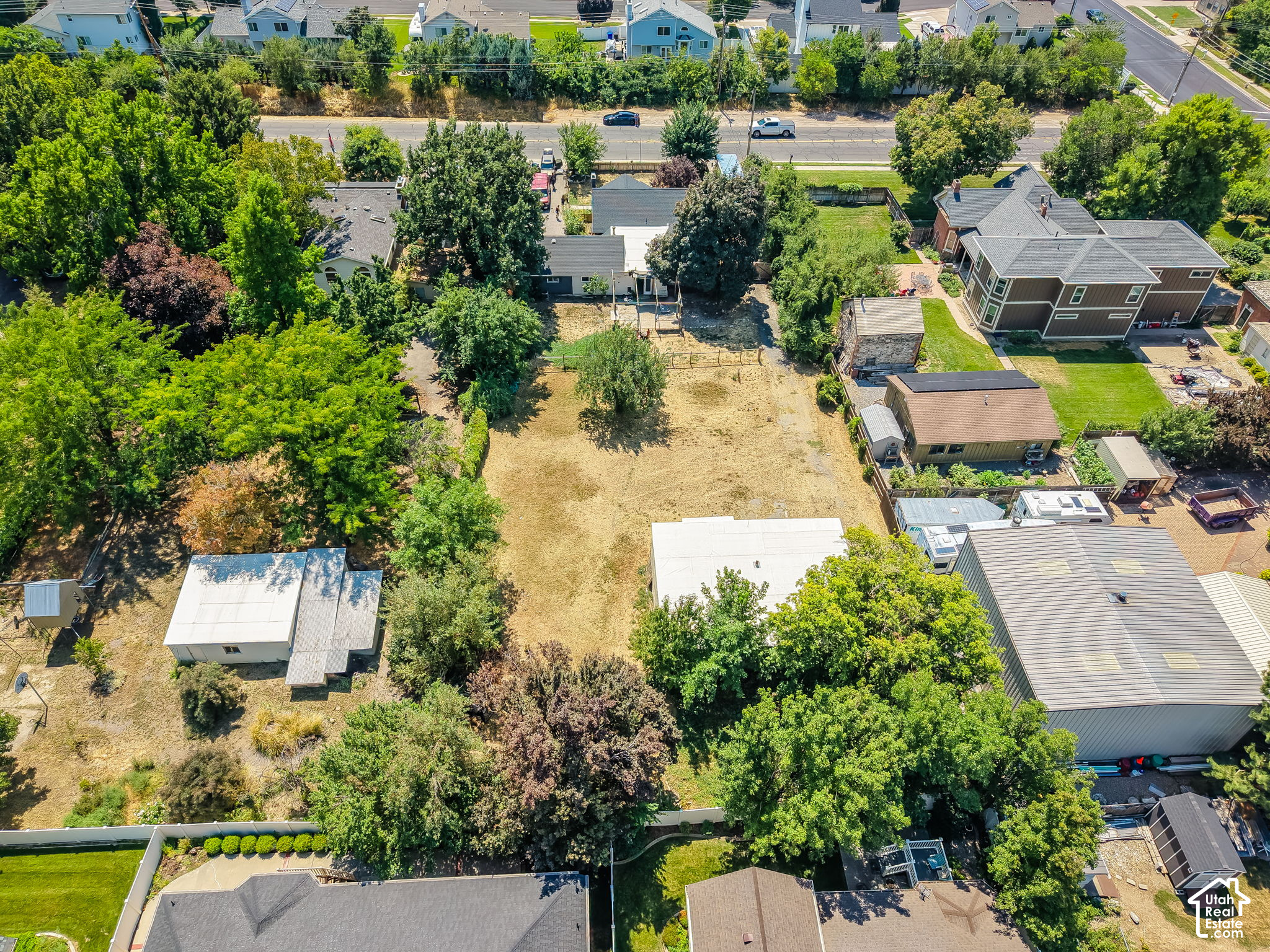 main property photo 22
