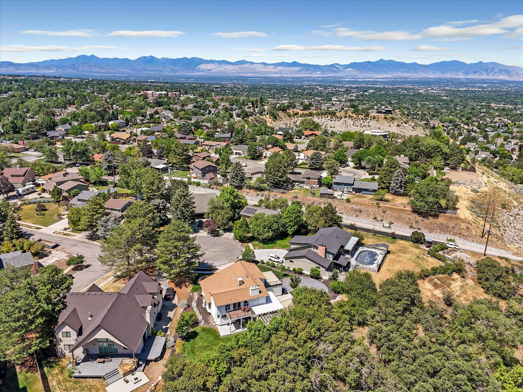 main property photo 51