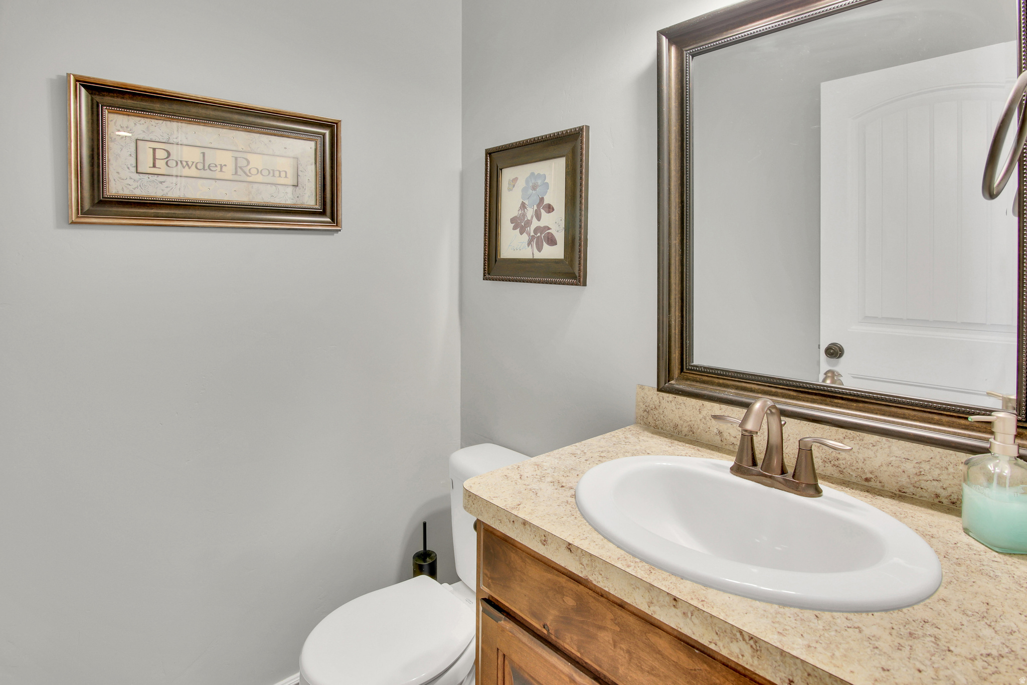 main property photo 7