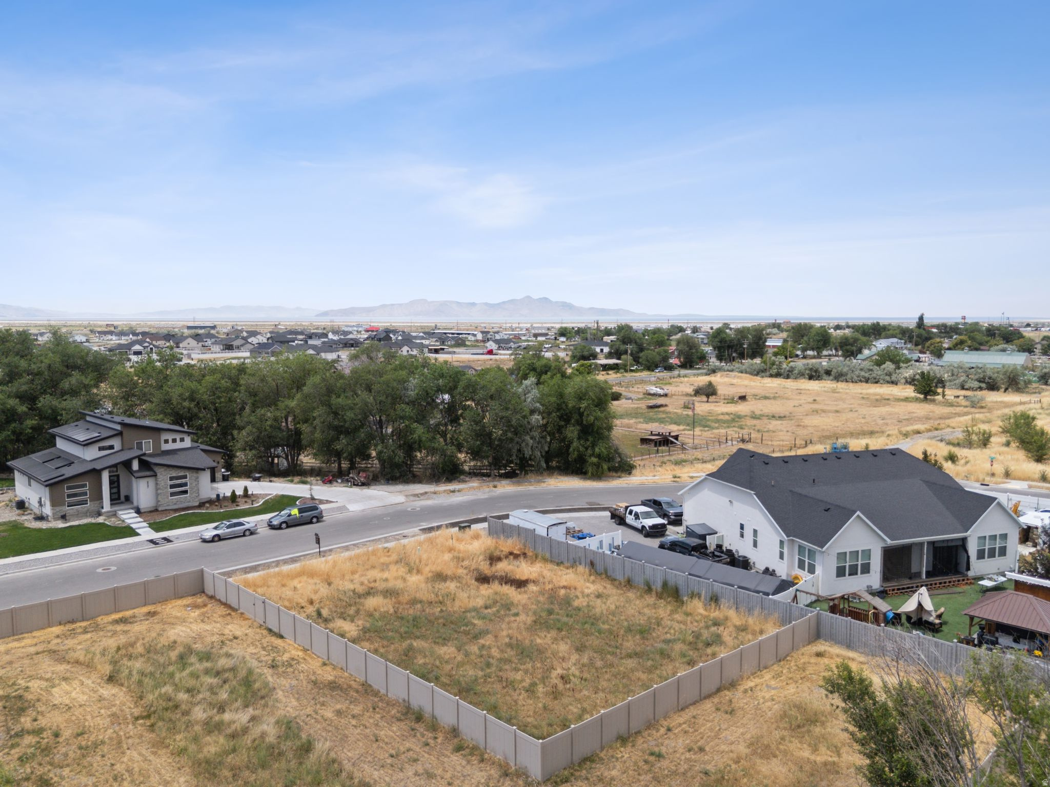 main property photo 15