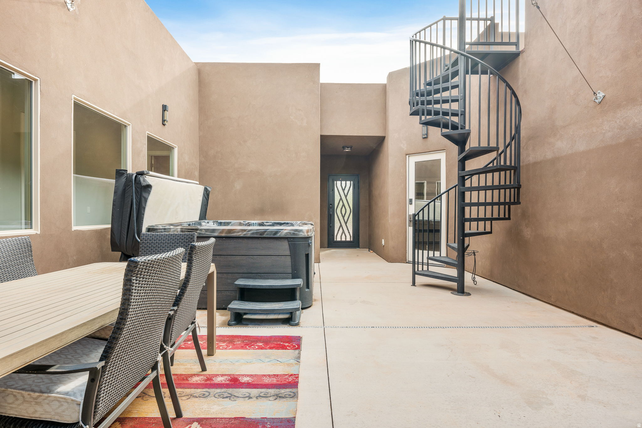 main property photo 24
