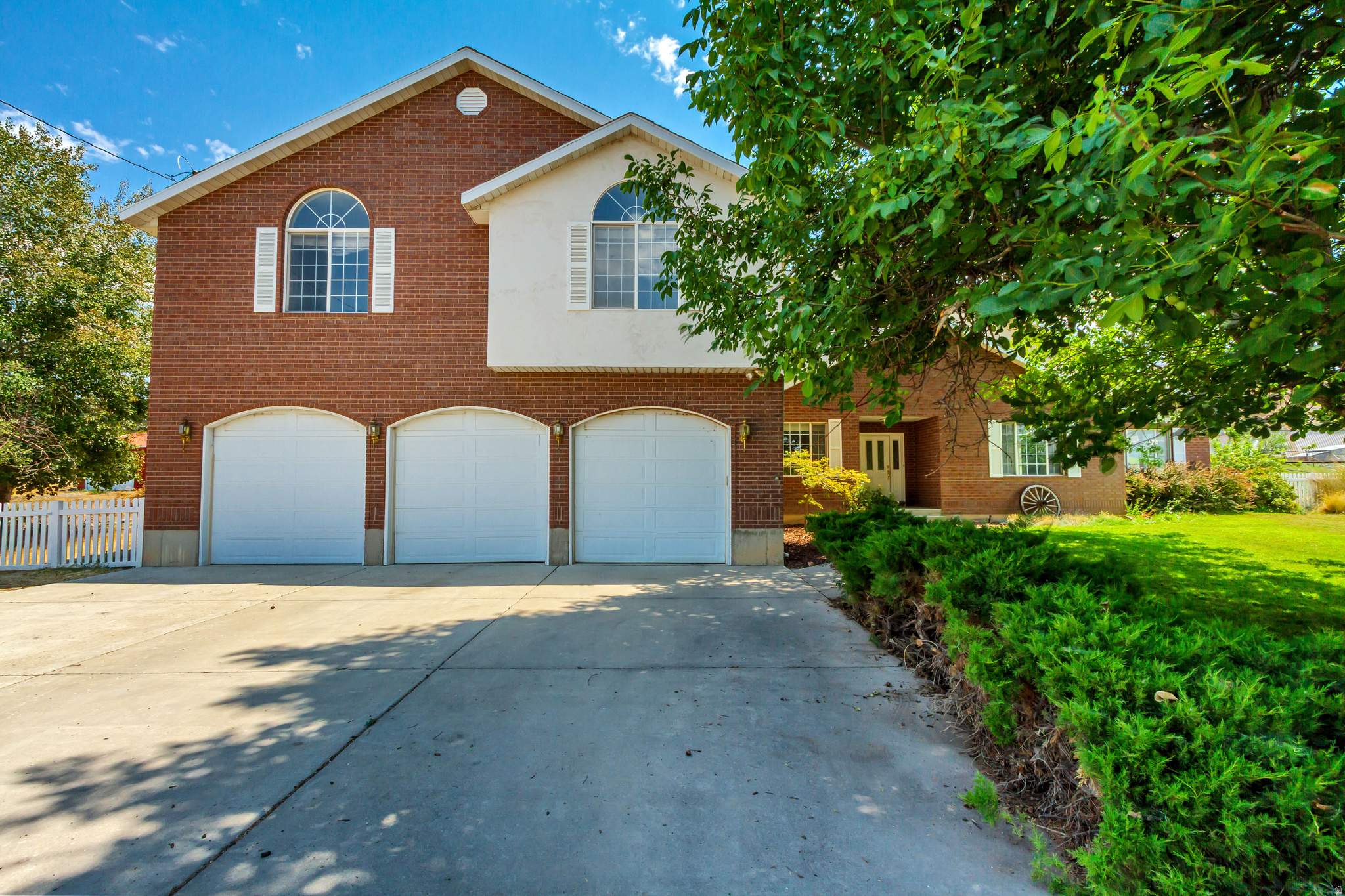 main property photo 54