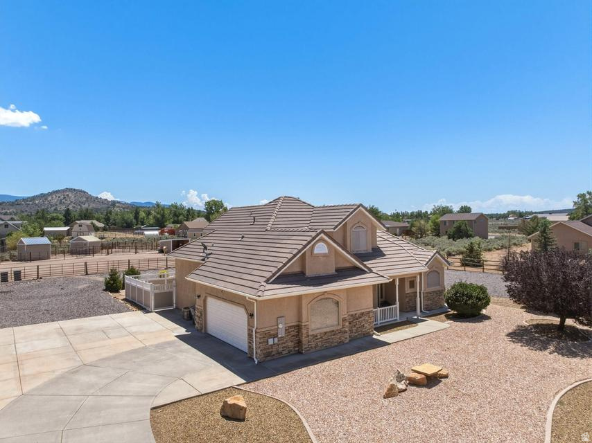 main property photo 37