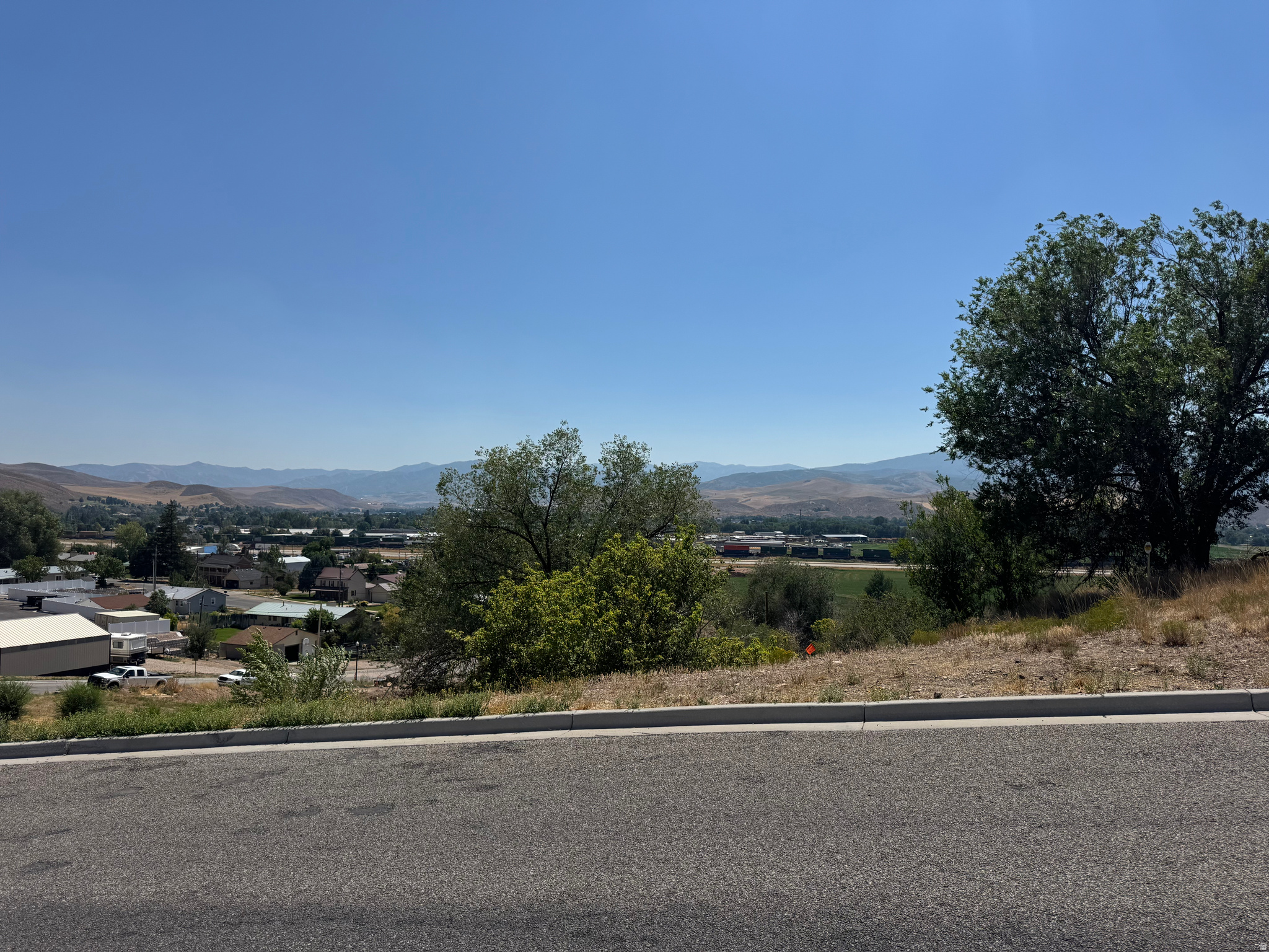 main property photo 14