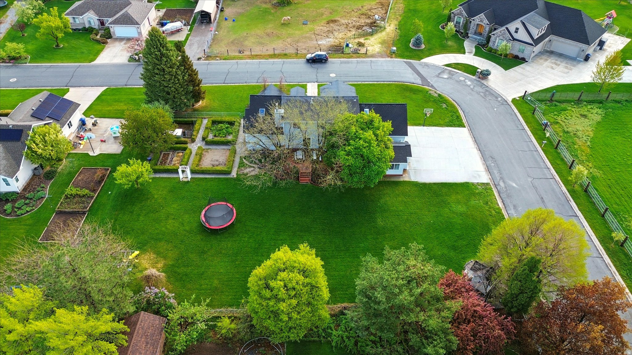 main property photo 59
