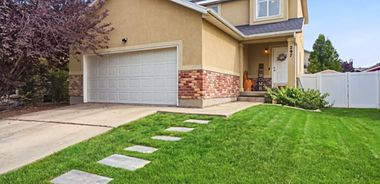 image of property with 4 Bed | 3 Bath | 2,122 Sqft