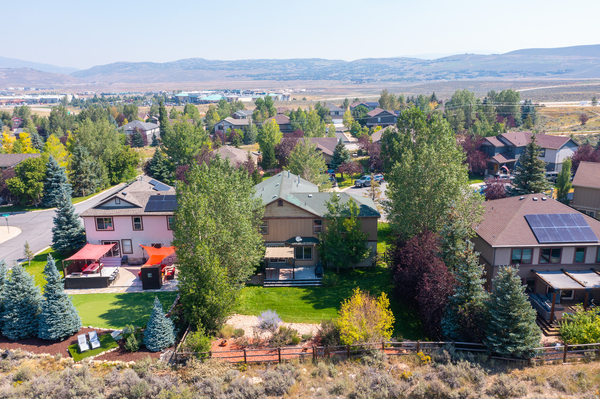 main property photo 32