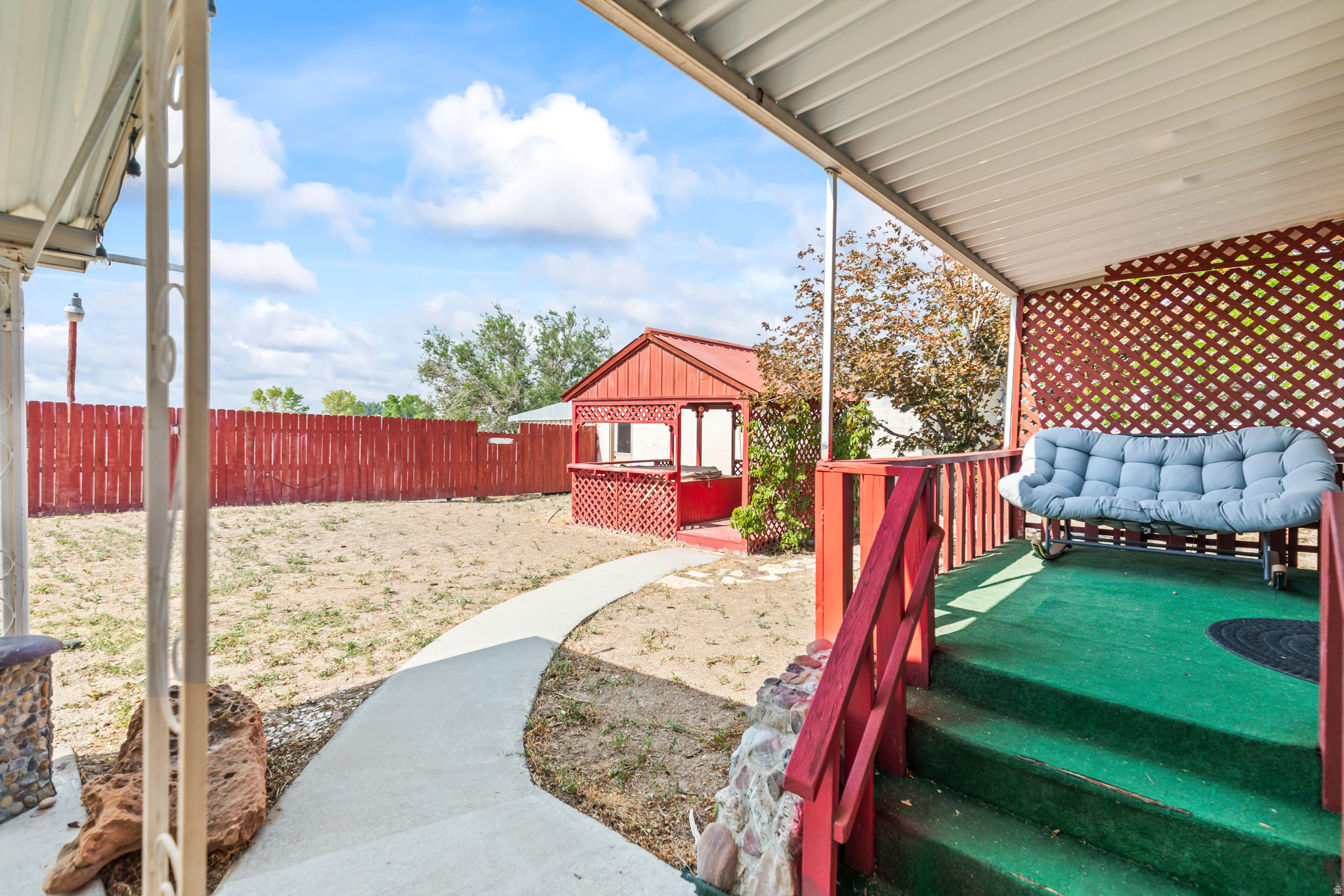 main property photo 41
