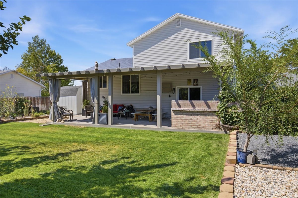 main property photo 24