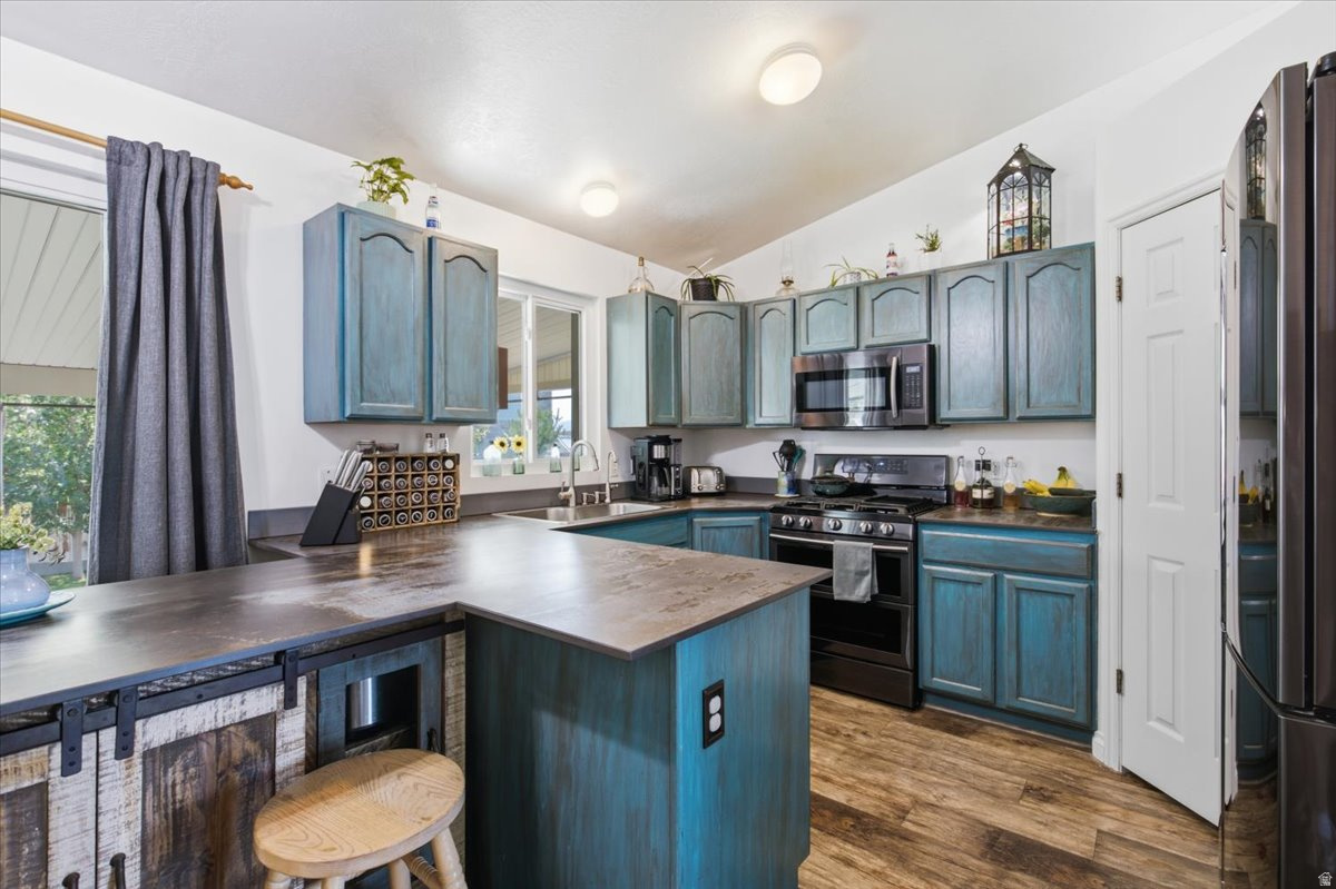main property photo 7
