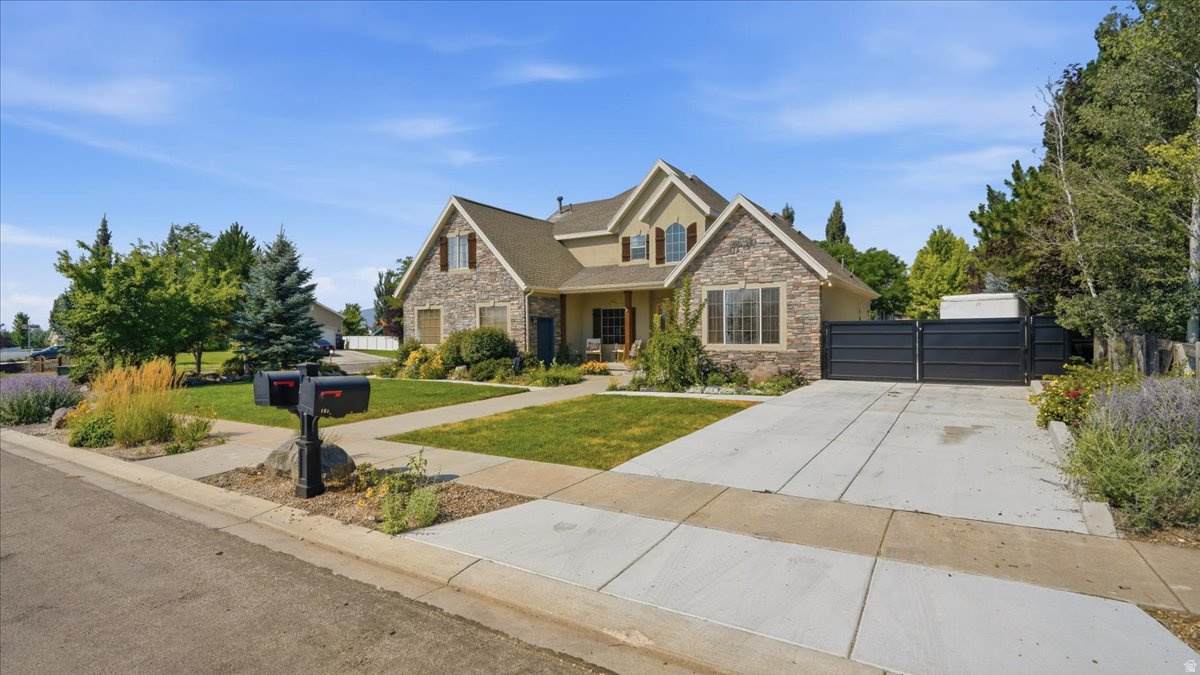 main property photo 4