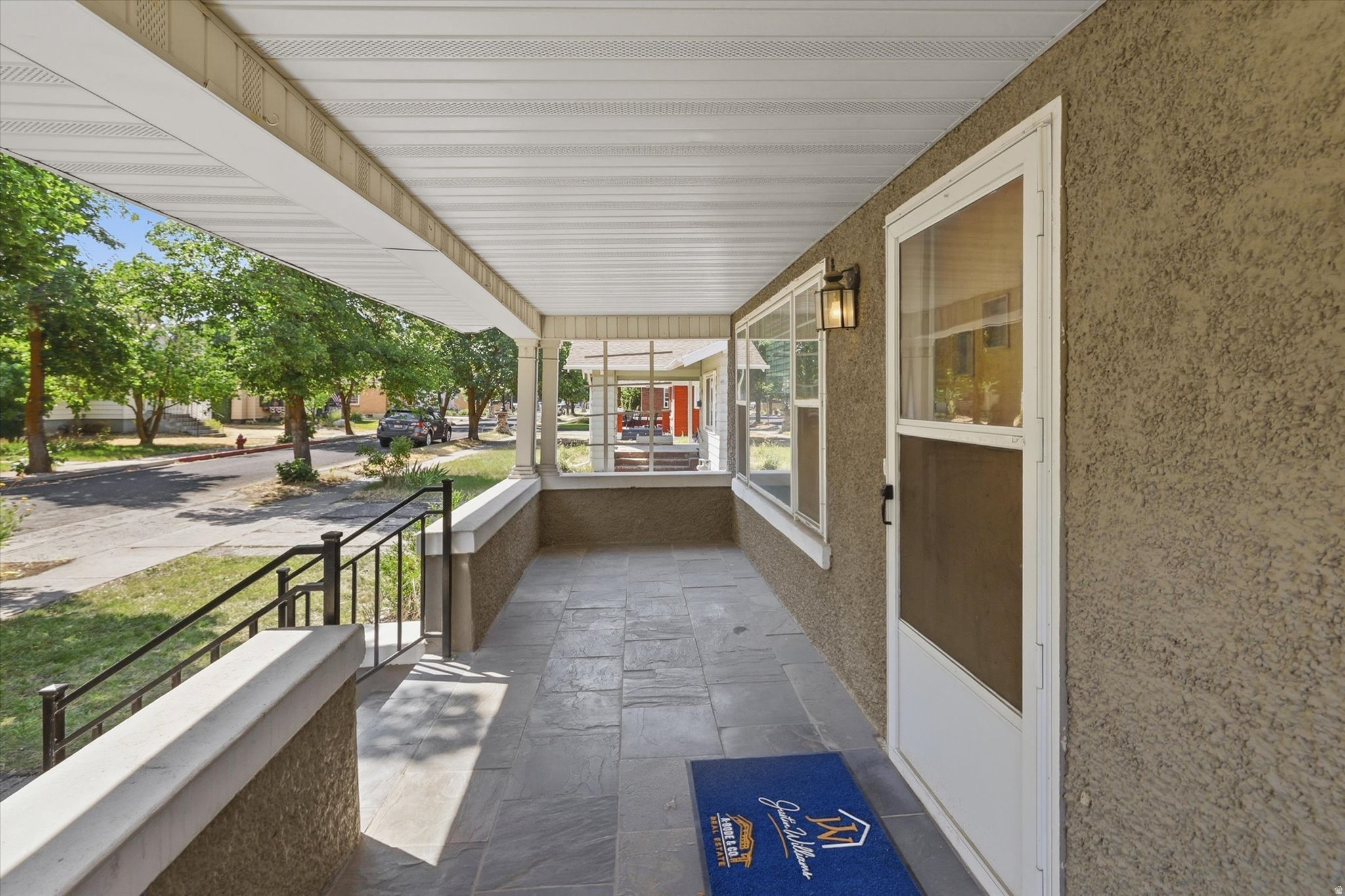 main property photo 30