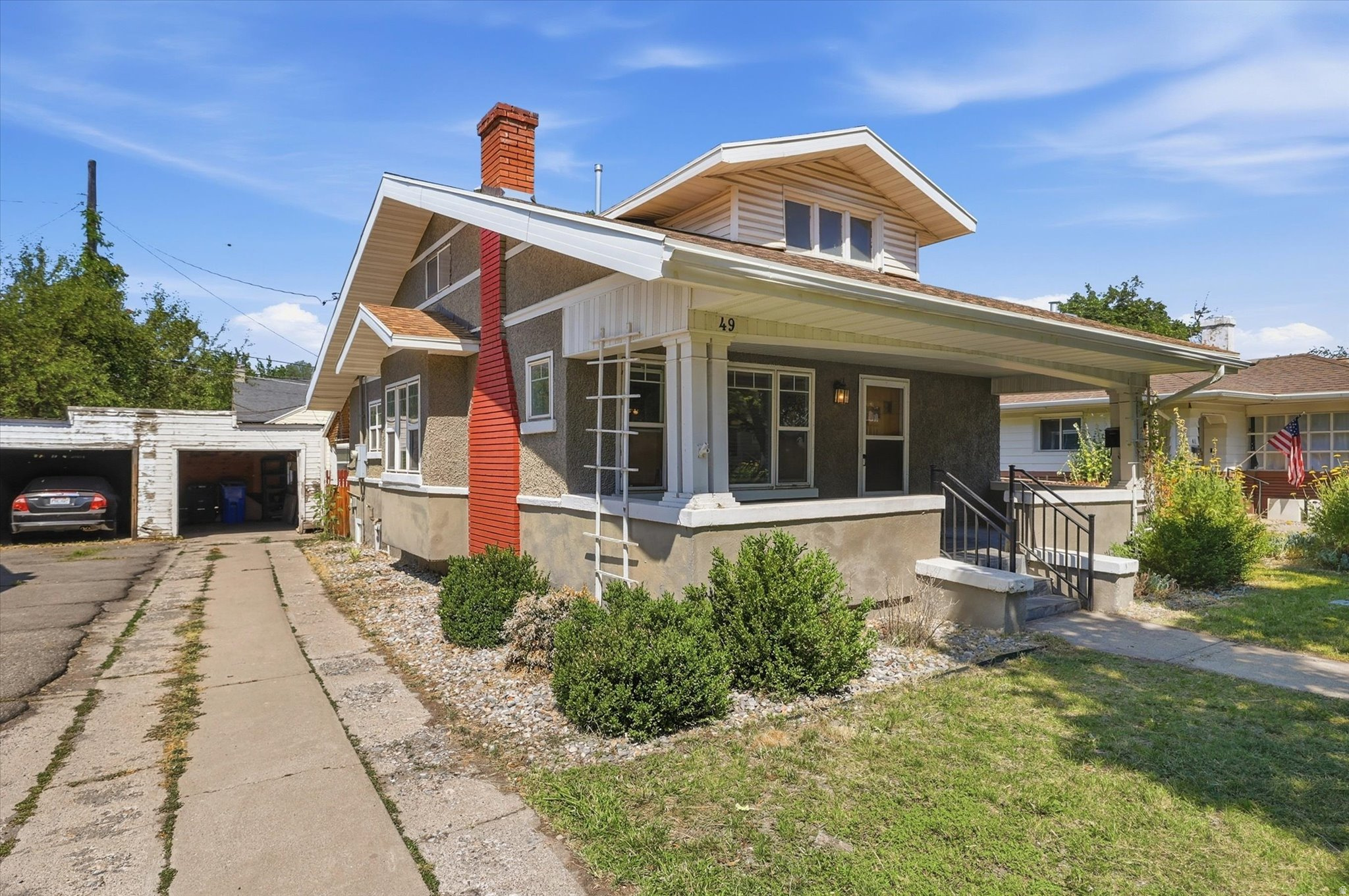 main property photo 32