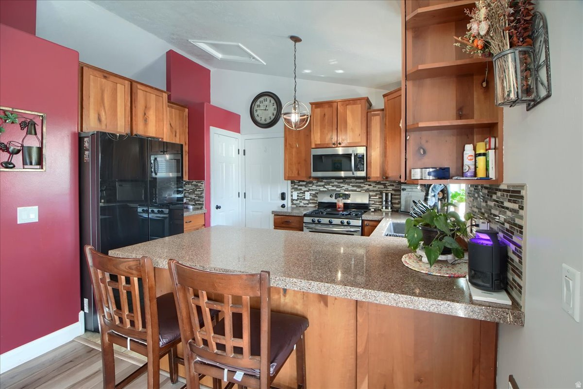 main property photo 6
