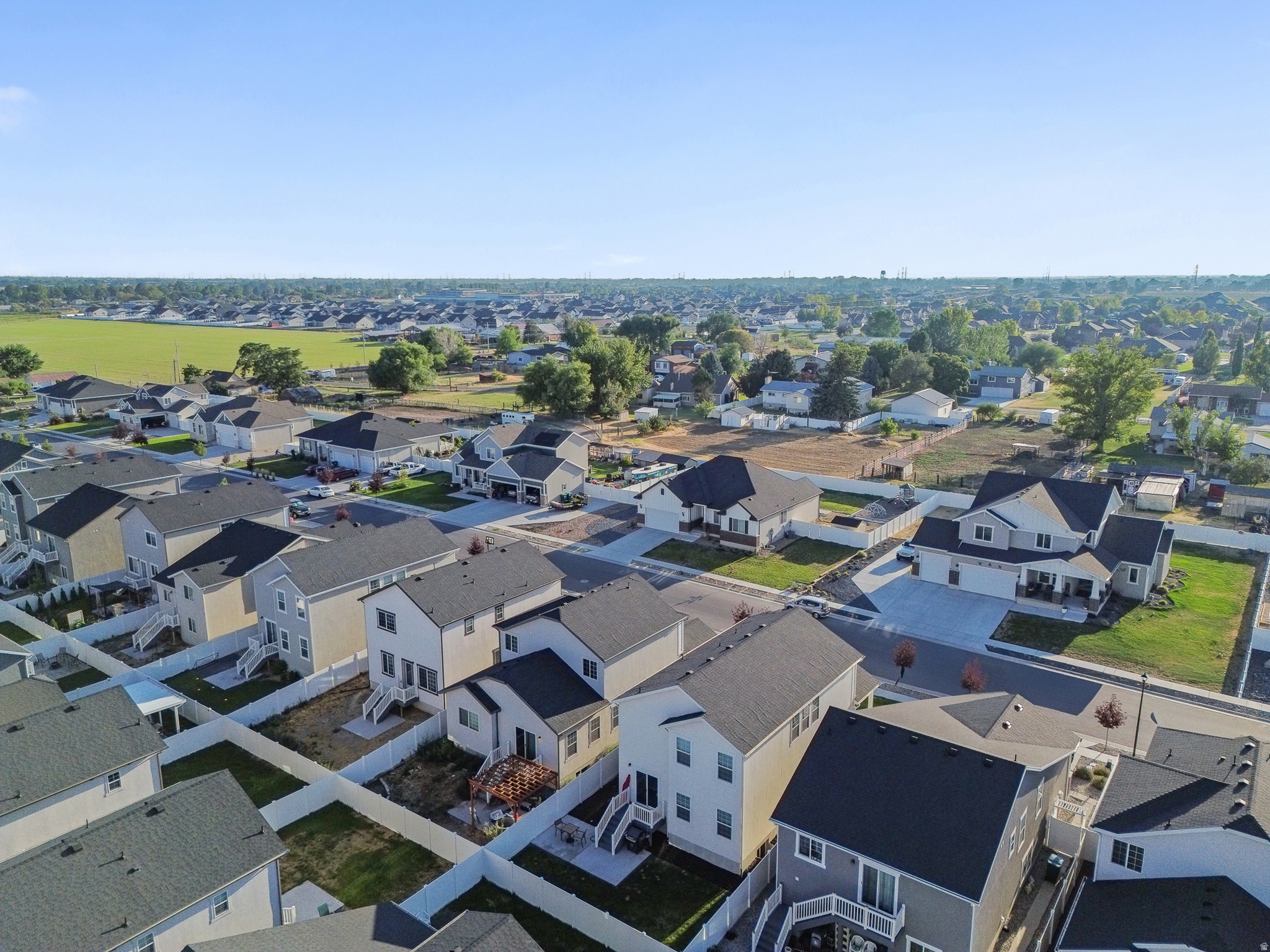 main property photo 45