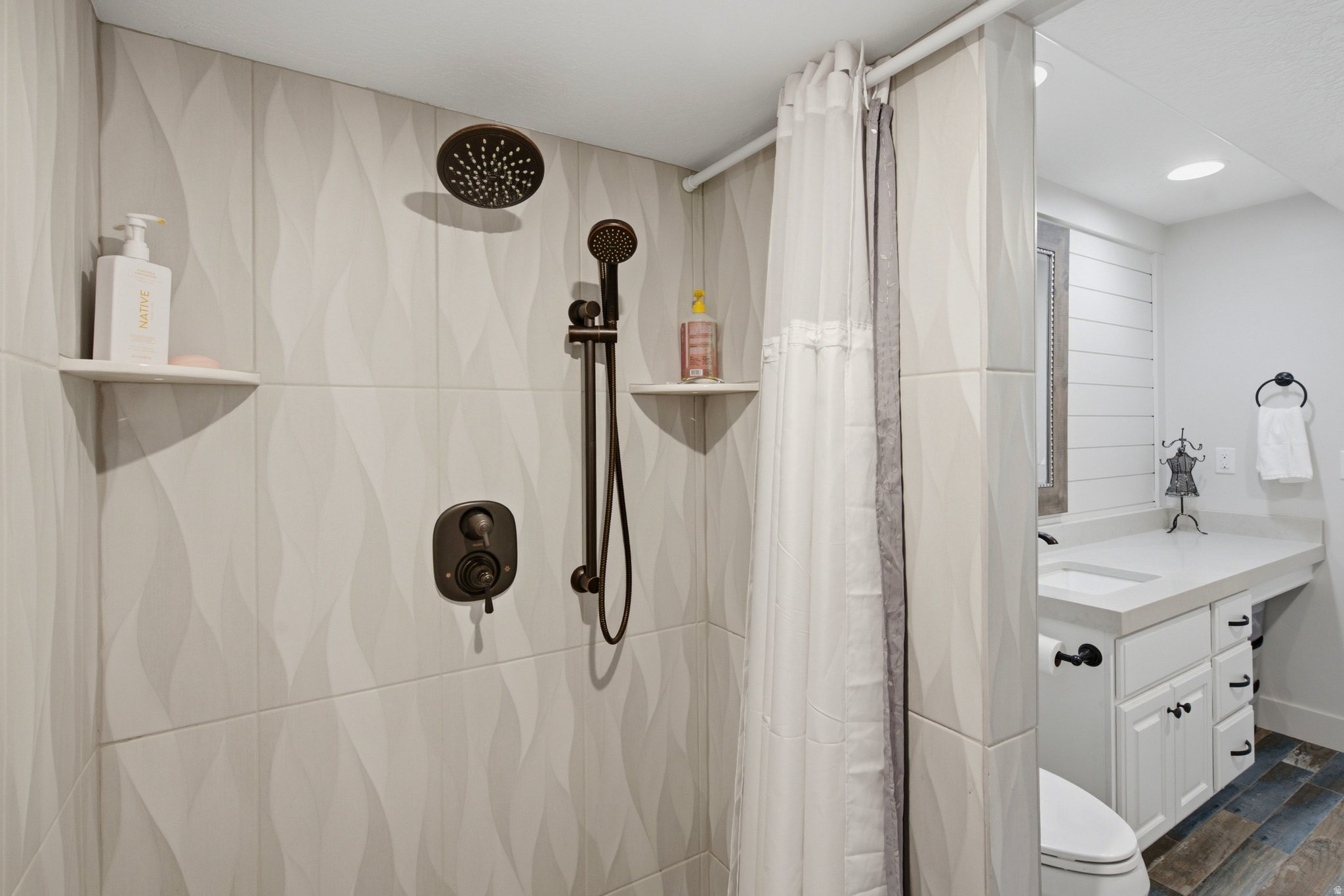 main property photo 72