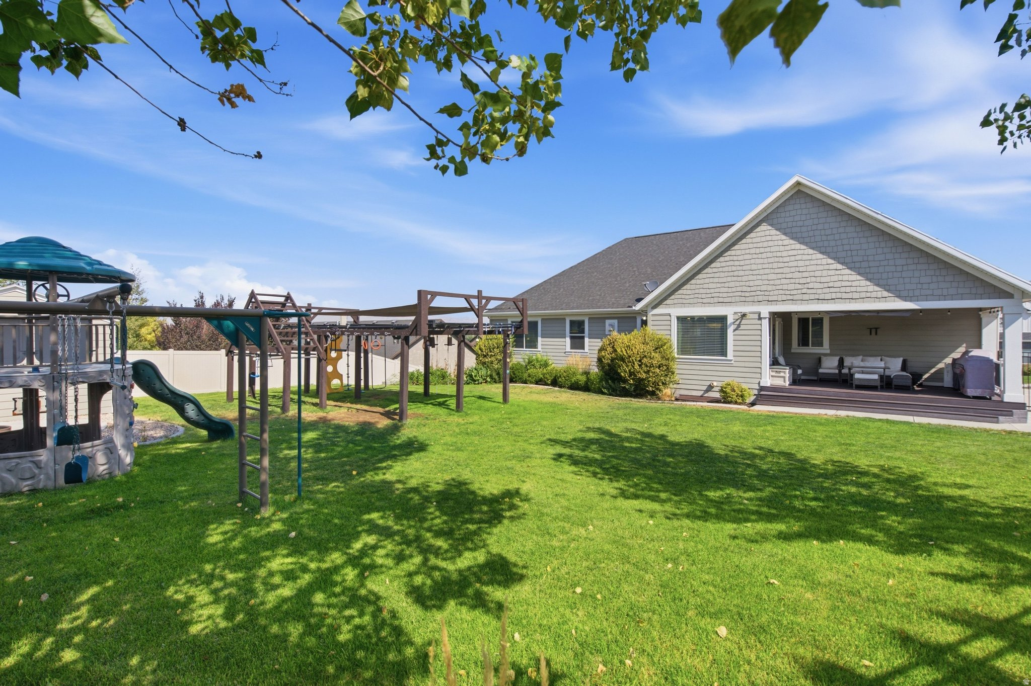 main property photo 81